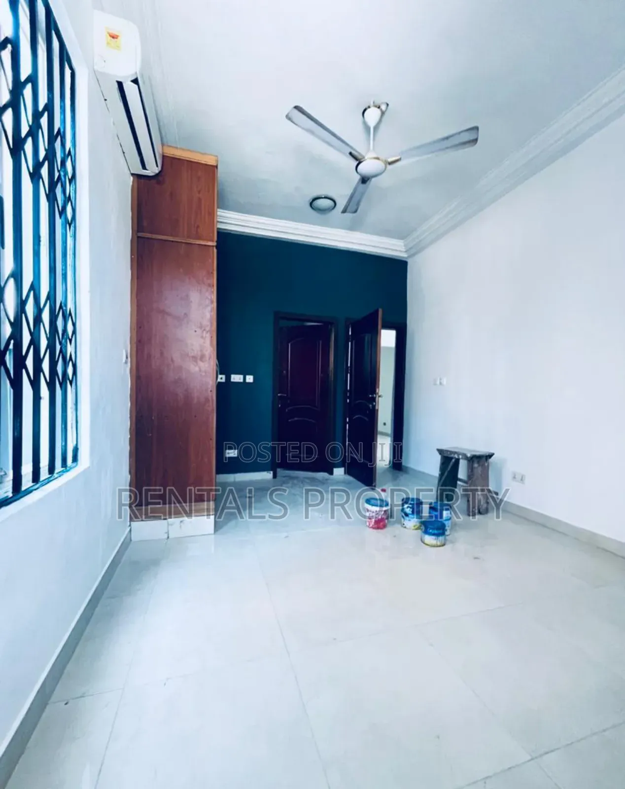 4bdrm House in Lake Side Estate for rent