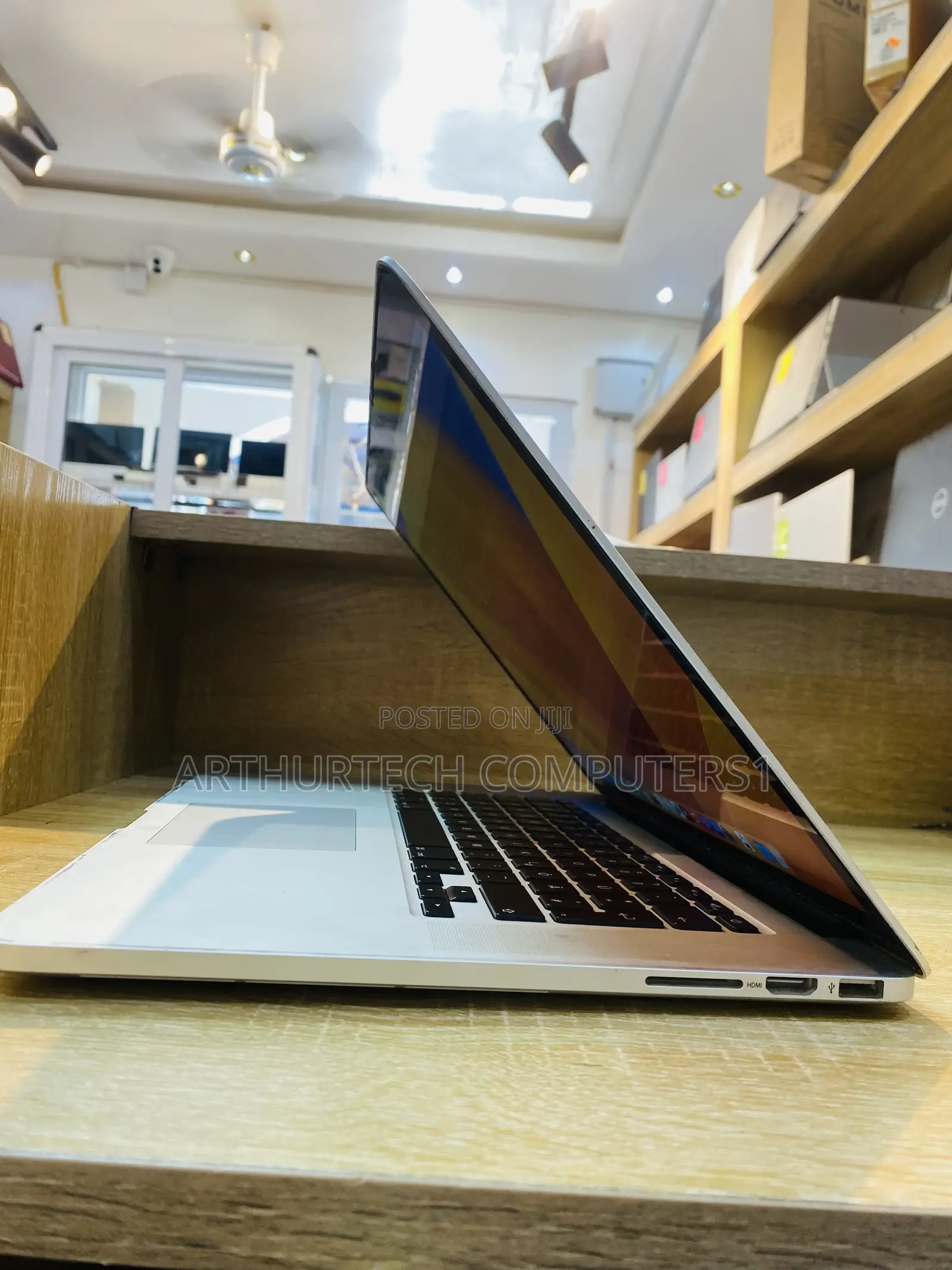Laptop Apple MacBook Pro 2012 8GB Intel Core I7 SSD 256GB
