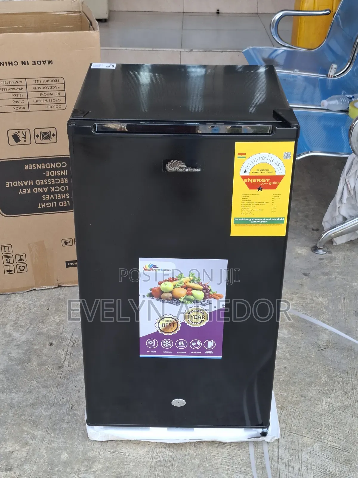 Cooling Star Rate of Rainbow Table Top Fridge 90ltrs for Sale
