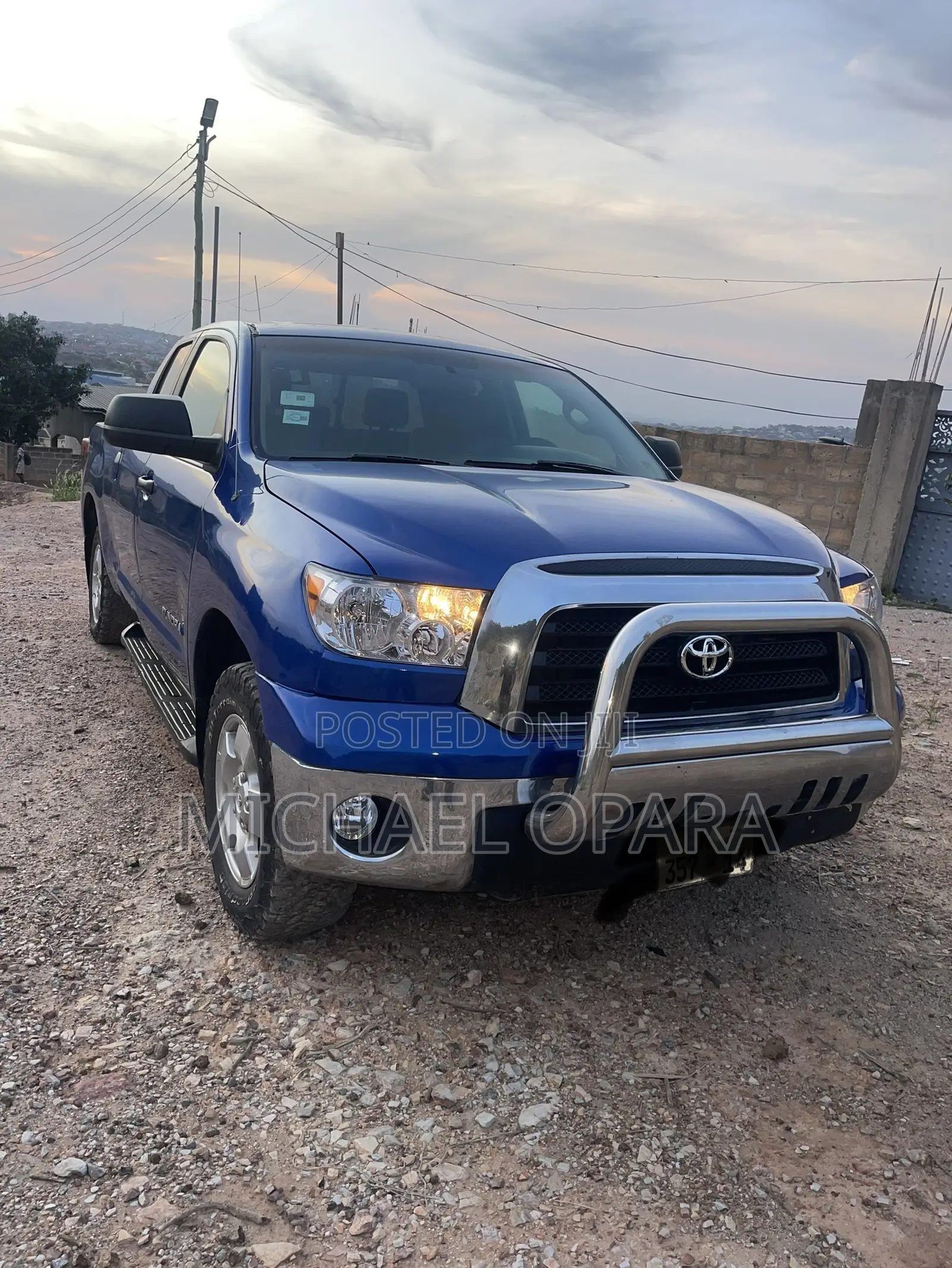 Toyota Tundra CrewMax Limited 5.7L 2010 Blue
