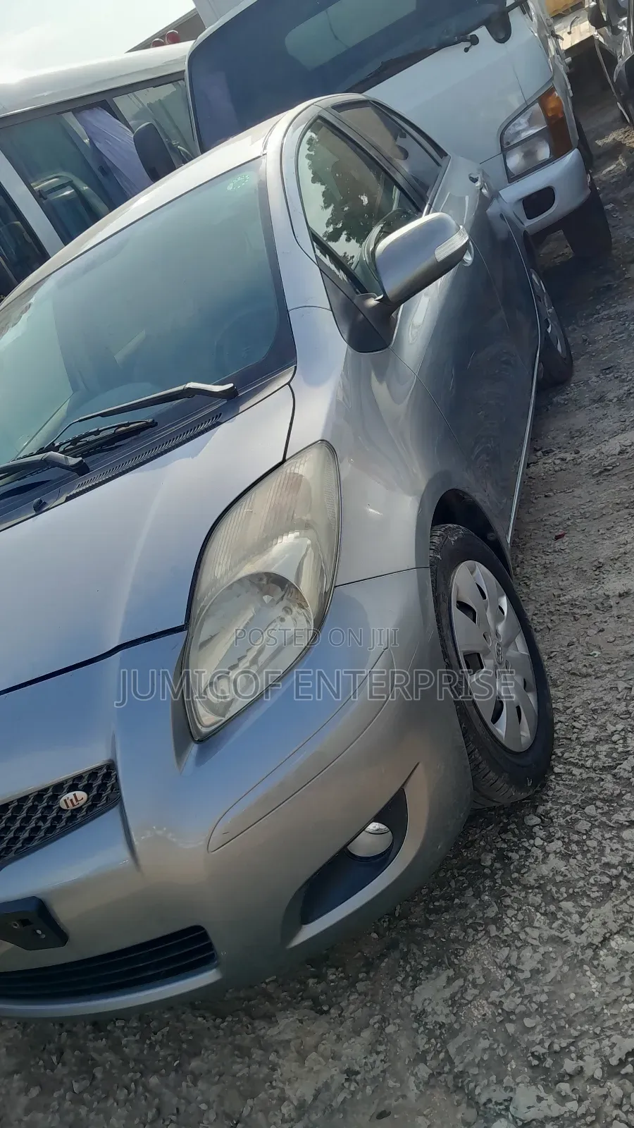 Toyota Vitz 2010 Gray
