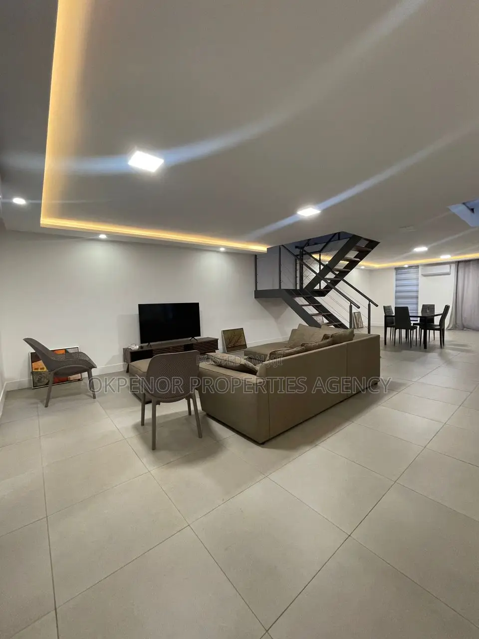 Furnished 3bdrm Duplex in South La, Accra Metropolitan for sale