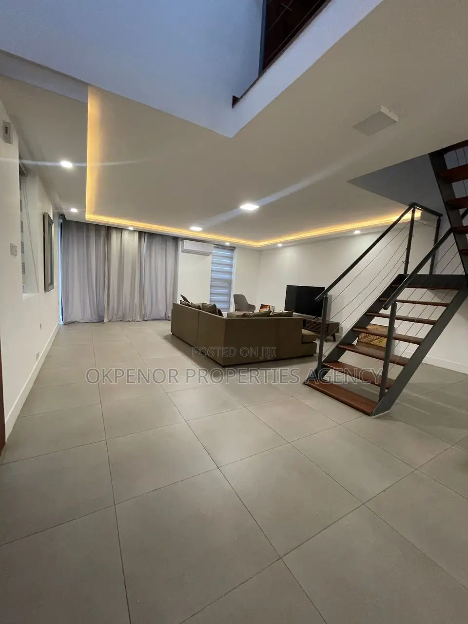 Furnished 3bdrm Duplex in South La, Accra Metropolitan for sale