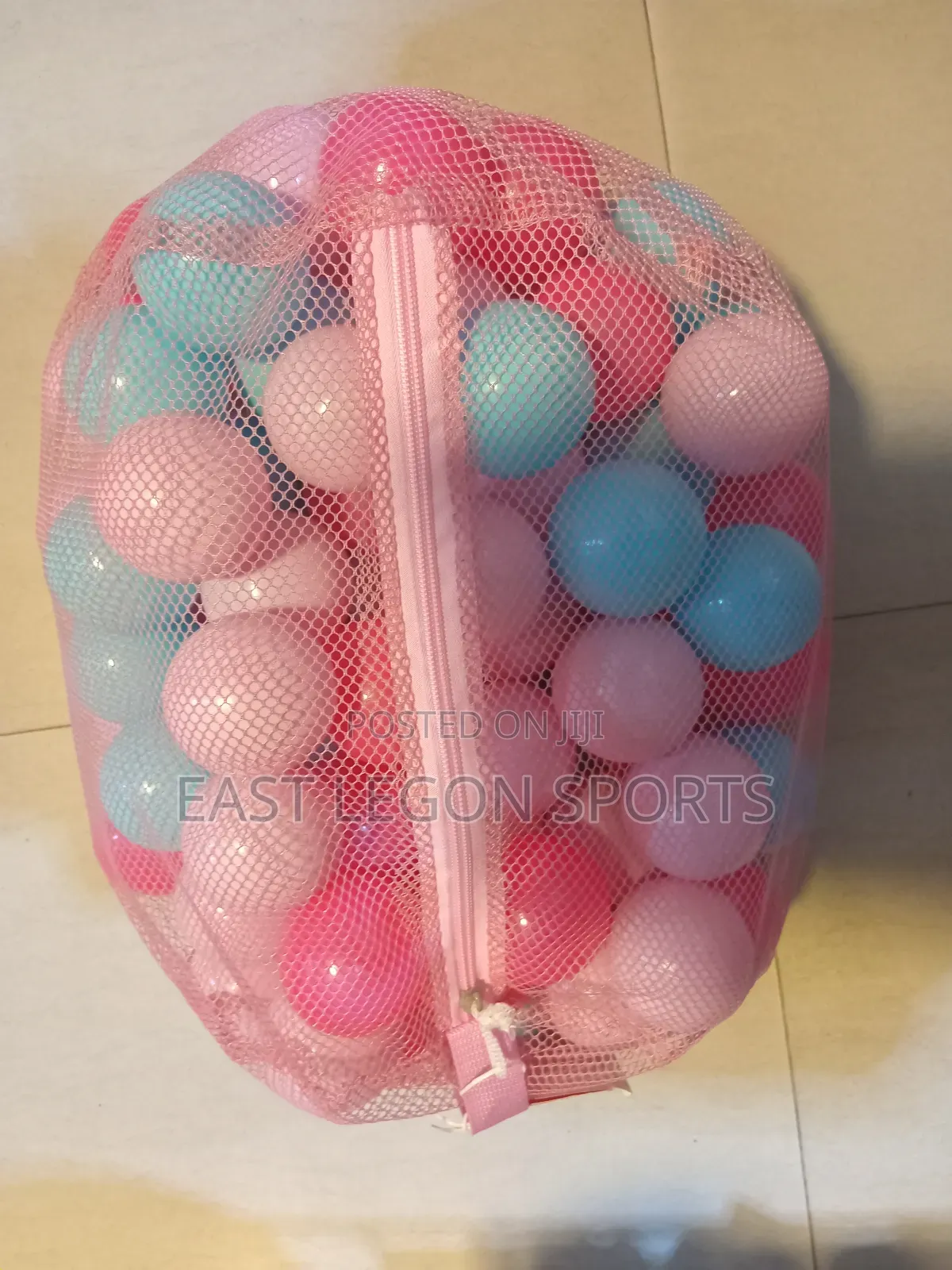 Soft Balls Various Colours 100 Pack Playground