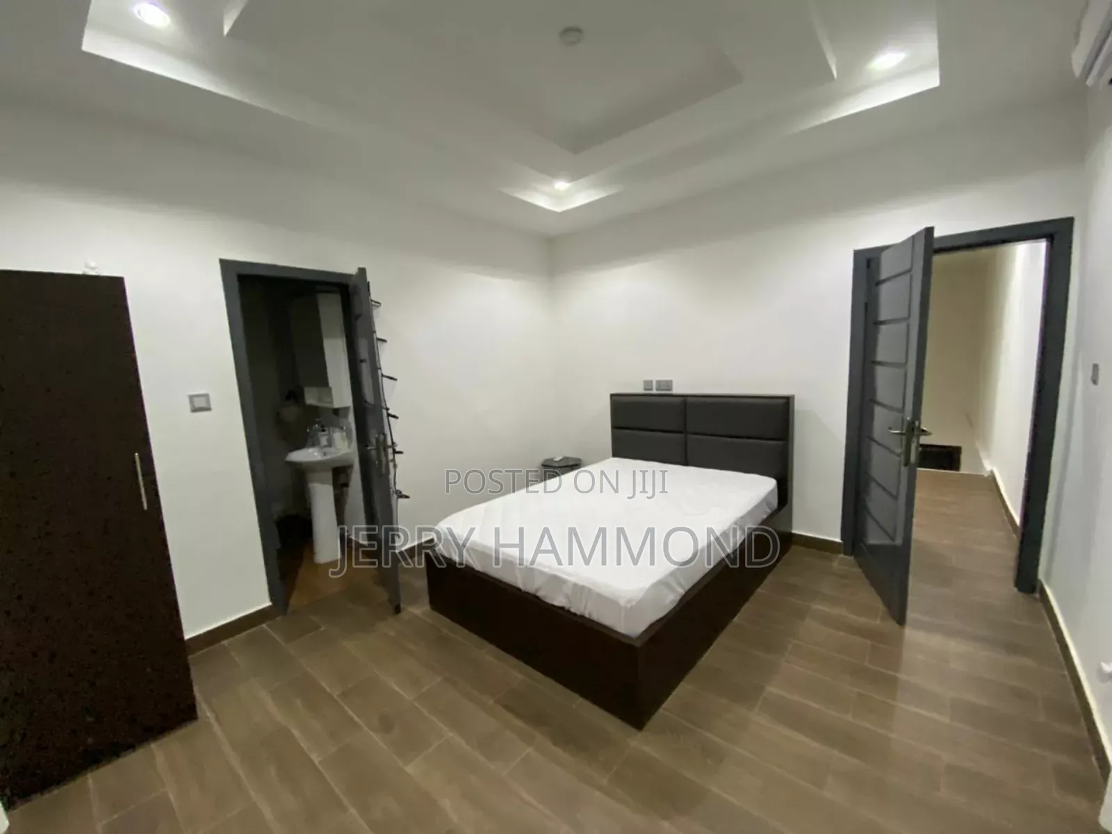 Furnished 3bdrm House in School Junction, East Legon for sale