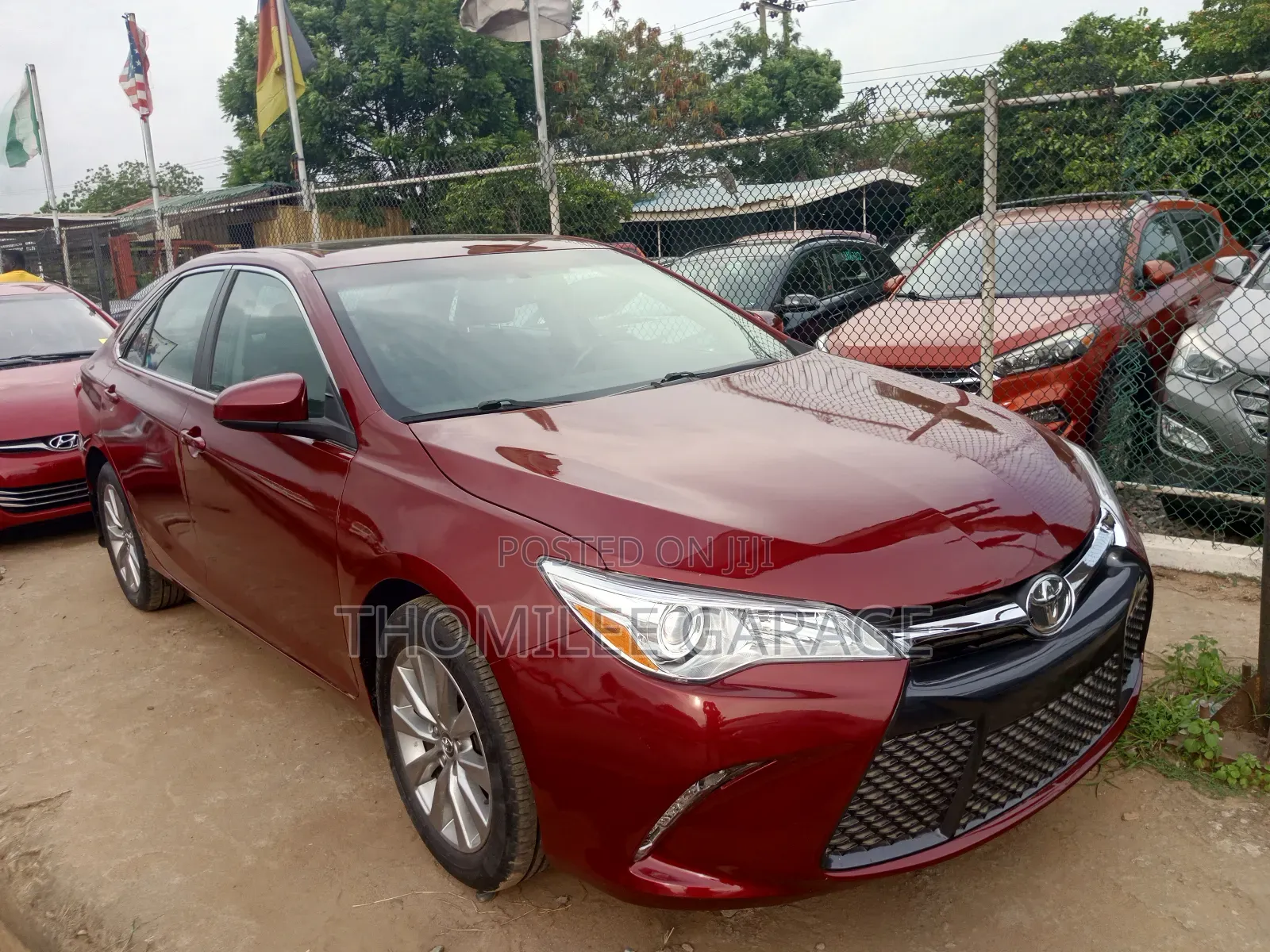 Toyota Camry XLE 4dr Sedan (2.5L 4cyl 6A) 2017 Red