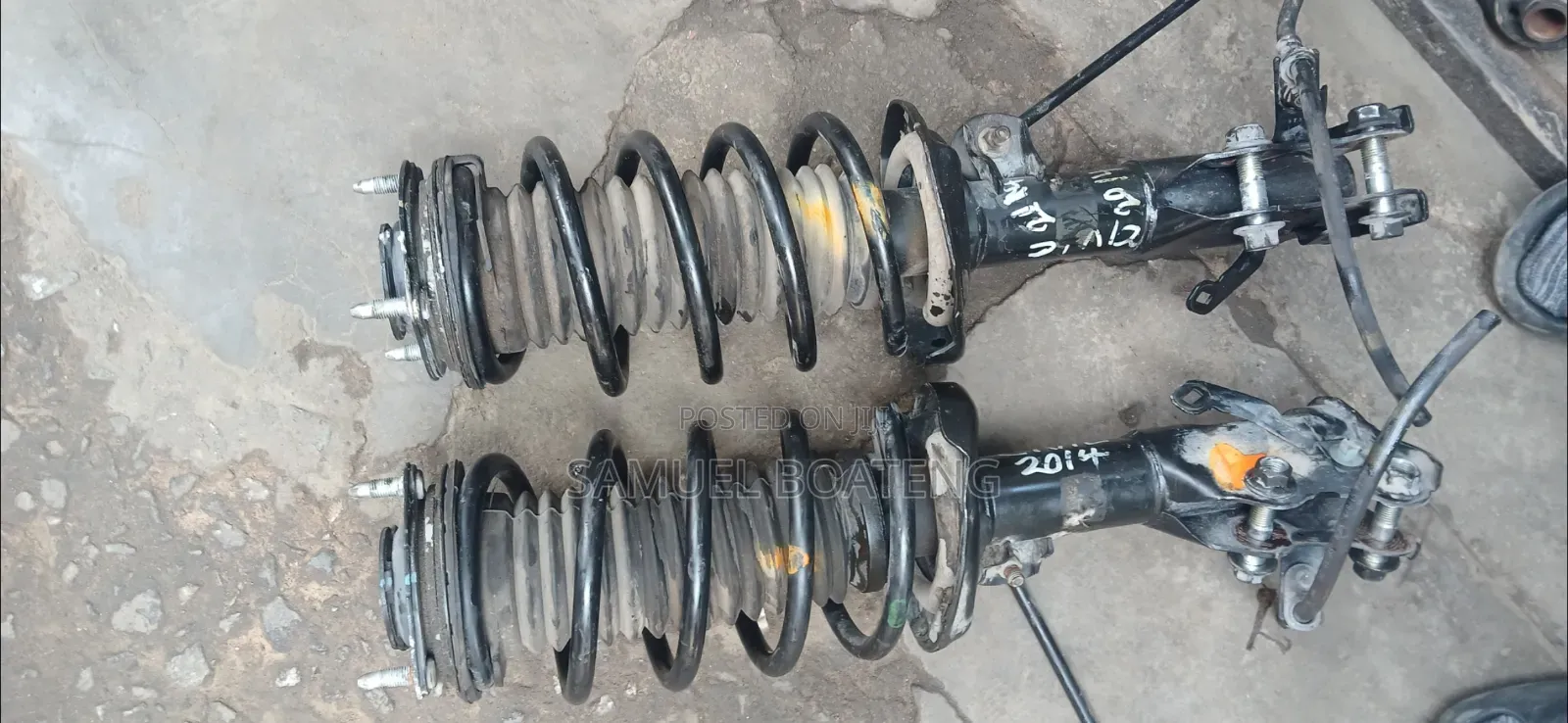 Honda Civic 2014 Front Shocks