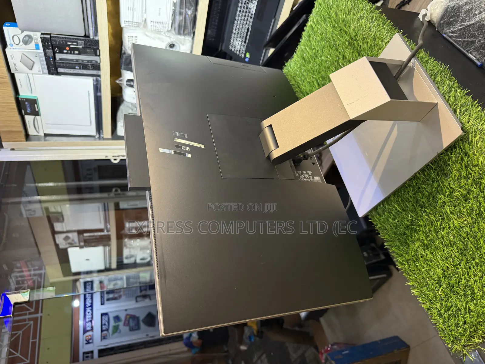HP EliteOne 800 G3 12GB Intel Core I5 SSHD (Hybrid) 256GB