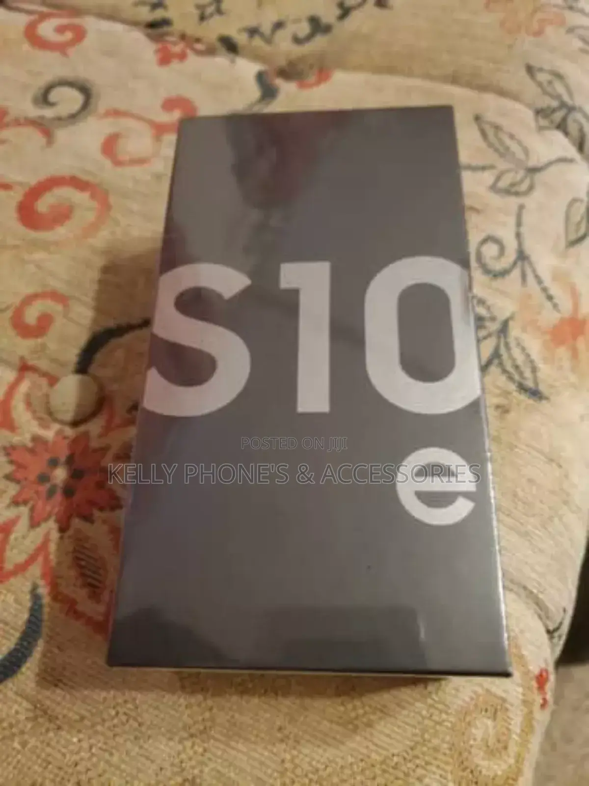 New Samsung Galaxy S10e 128 GB Black