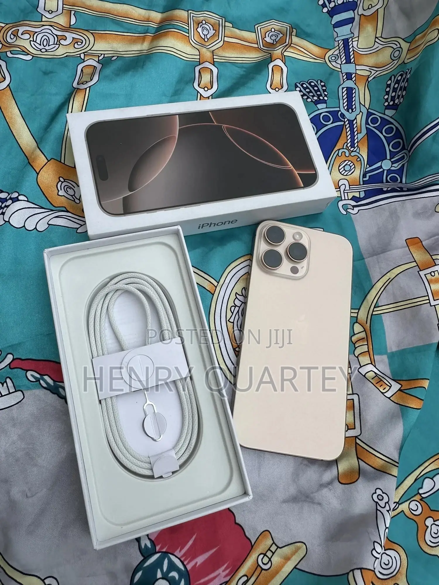 Apple iPhone 16 Pro Max 256 GB Gold