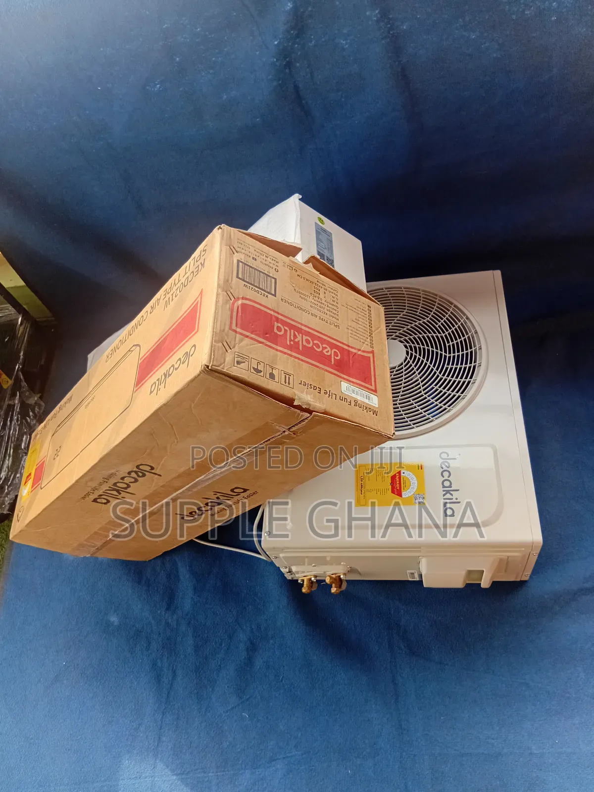 1.5 Ton Decakila Air Conditioner – Energy Efficient Silent Operation
