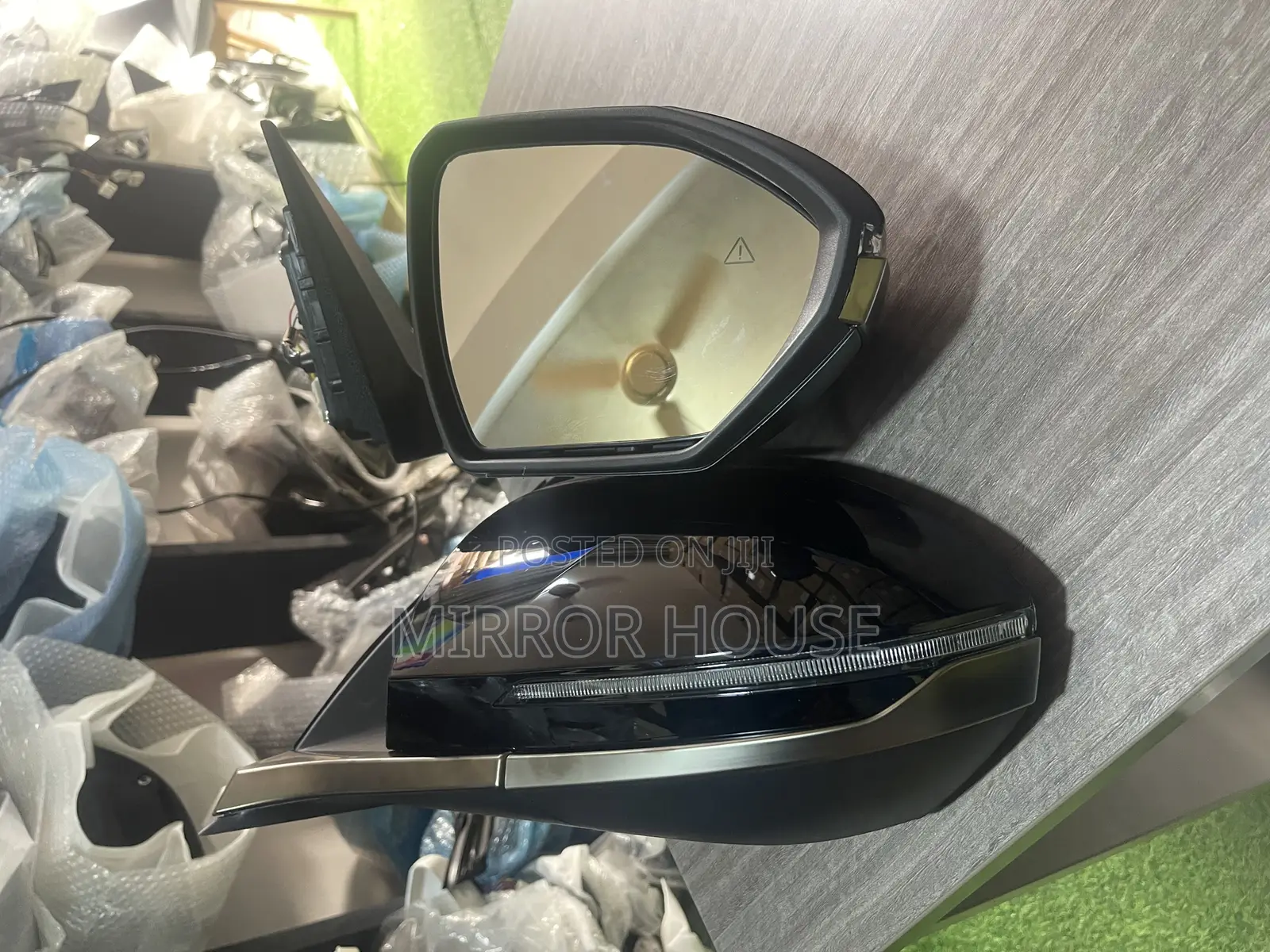 Hyundai Tucson 2022-2025 Mirror With Sensor and Light