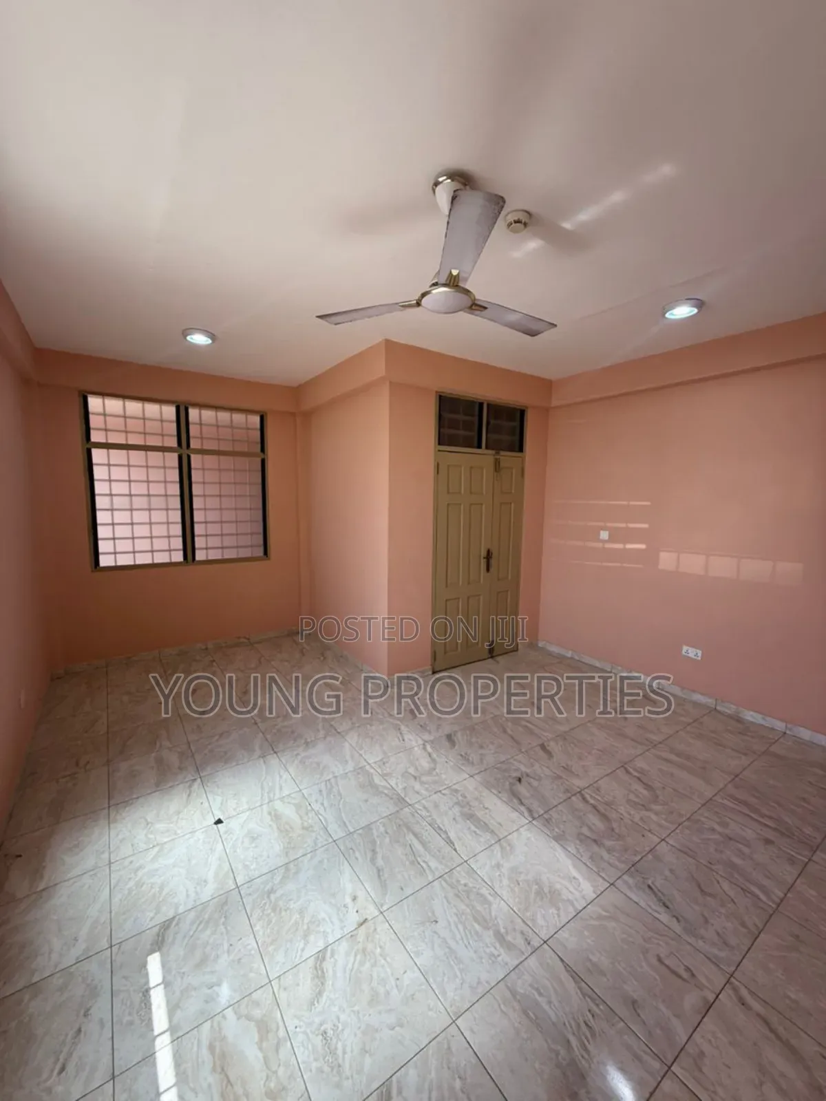 2bdrm Apartment in Ablekuma Fan Milk for rent