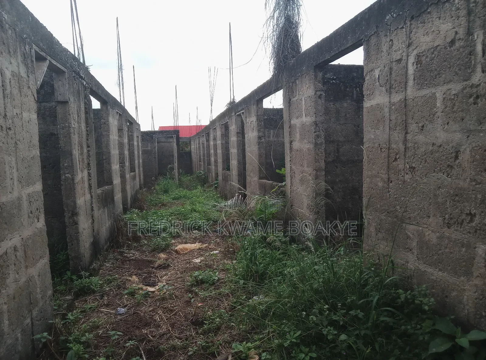 12bdrm House in Brother K Estate, Kumasi Metropolitan for sale
