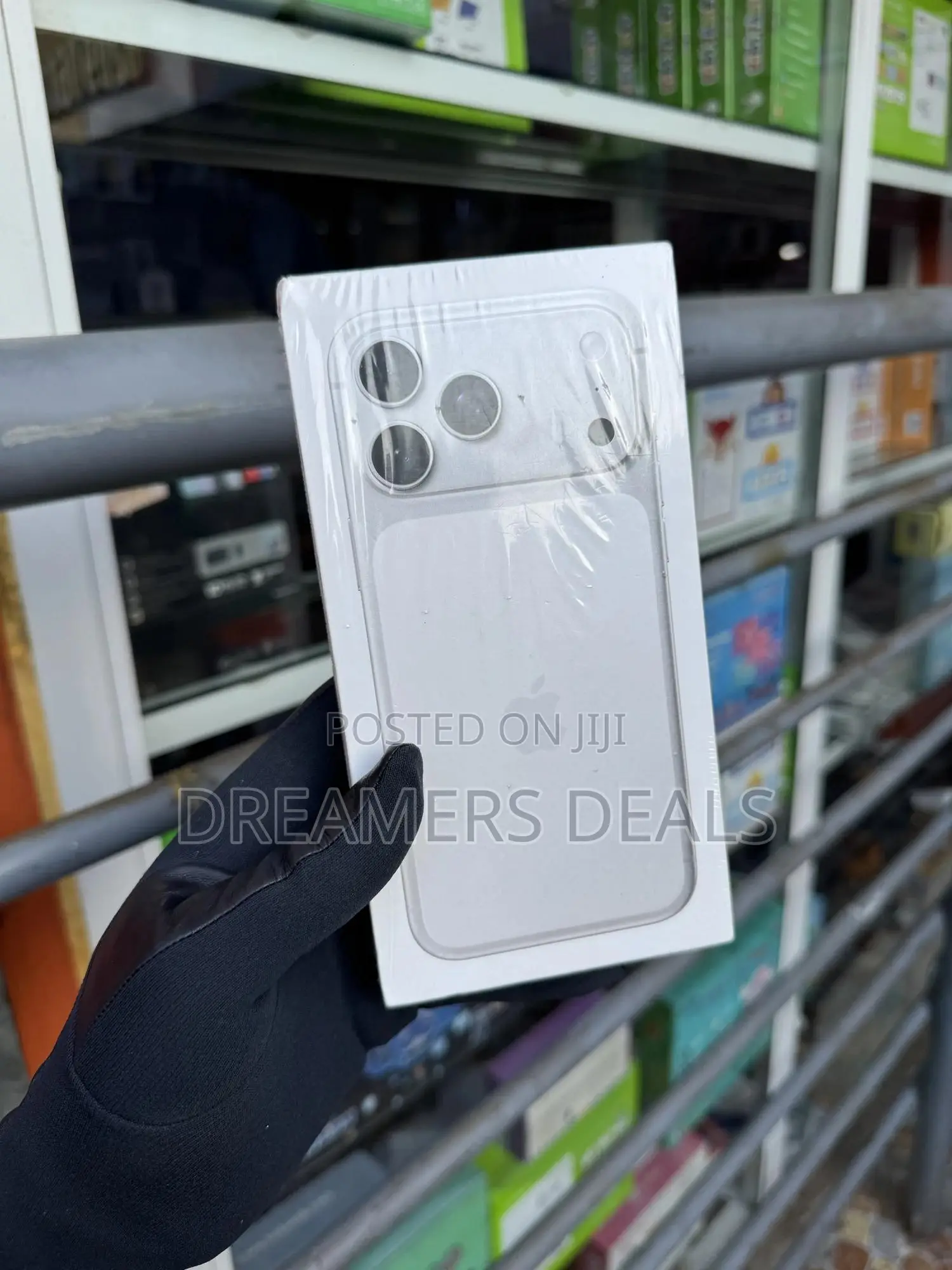 New Apple iPhone 17 Pro Max 256 GB Silver