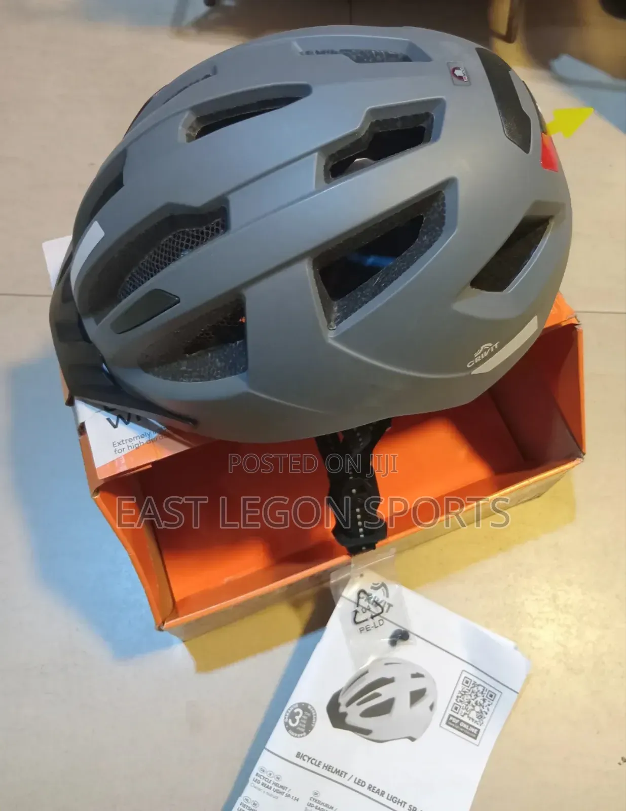 Cycle Helmet With Rear Light L/Xl