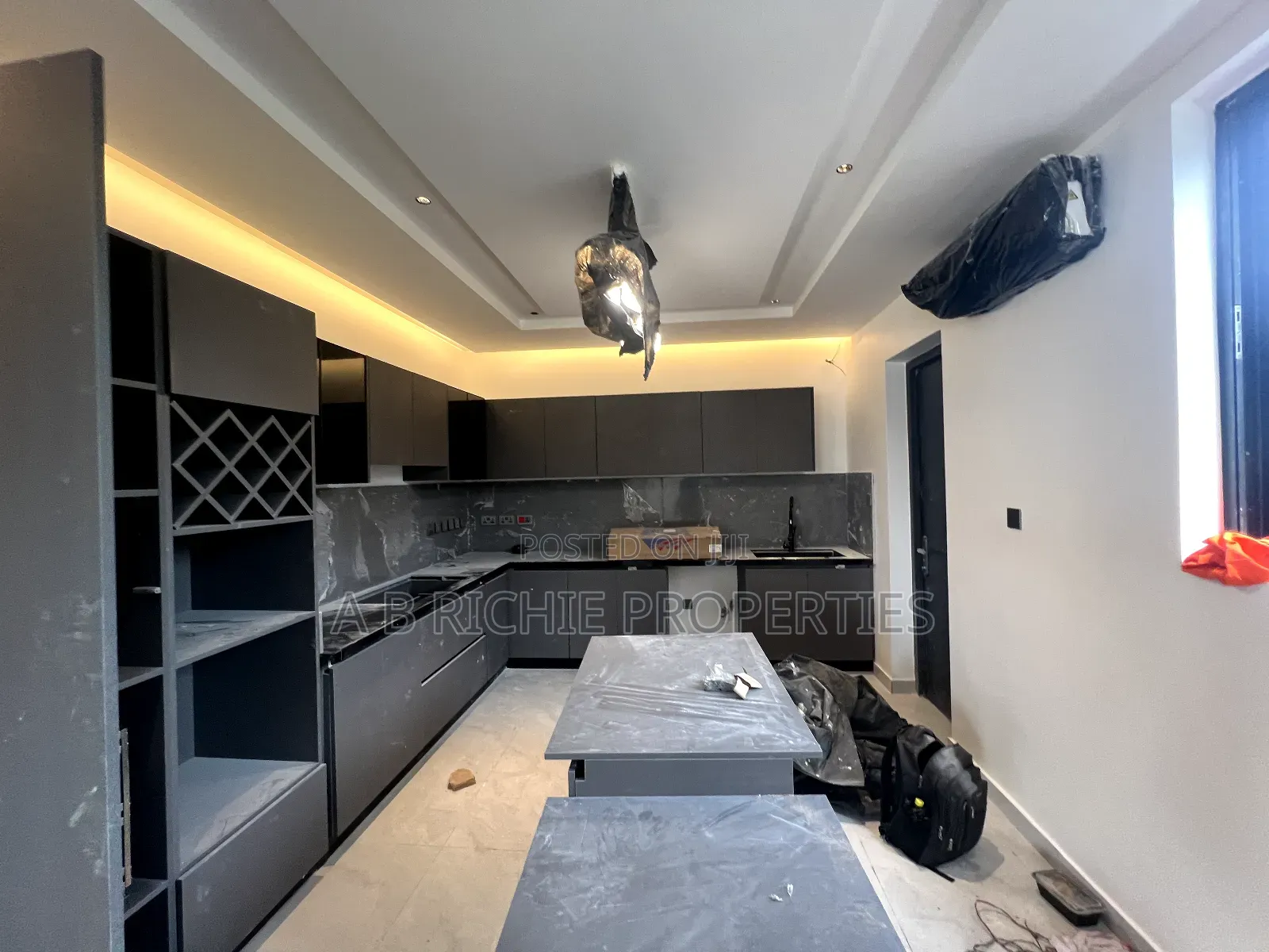 5bdrm Duplex in Ab Richie Properties, Tseaddo for sale