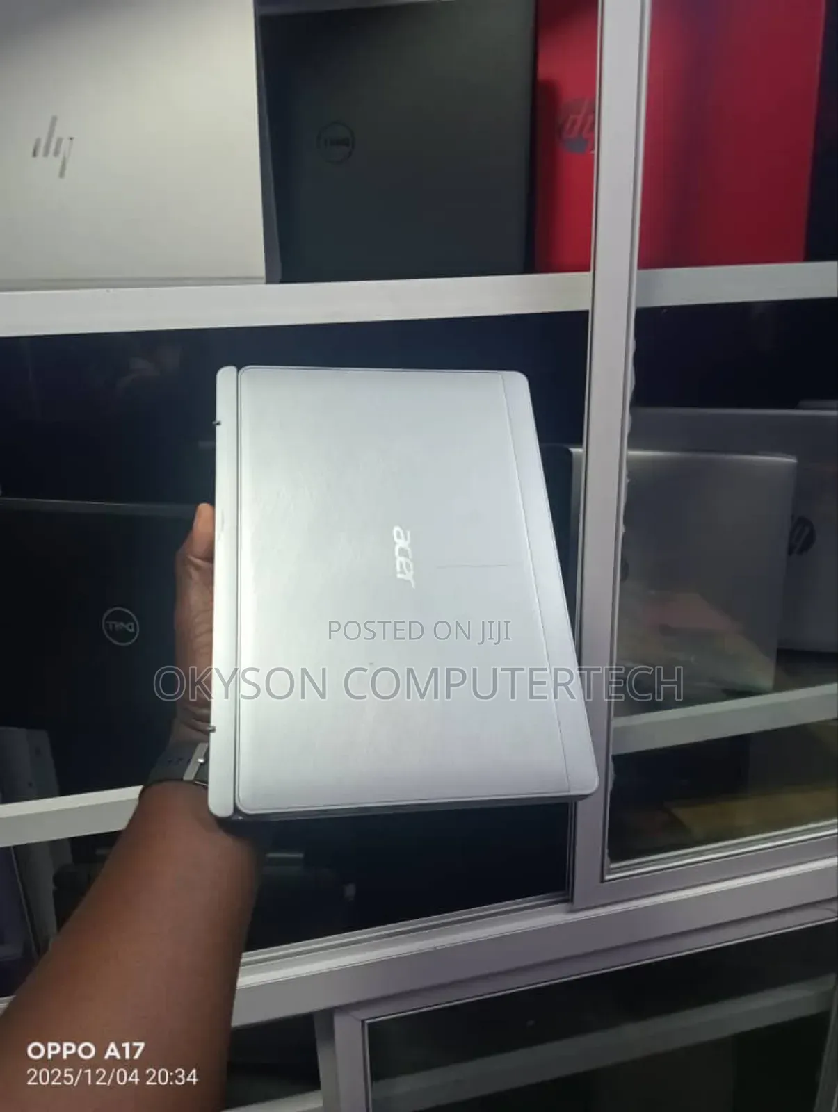 Laptop Acer Aspire 3 2GB Intel Atom SSD 32GB