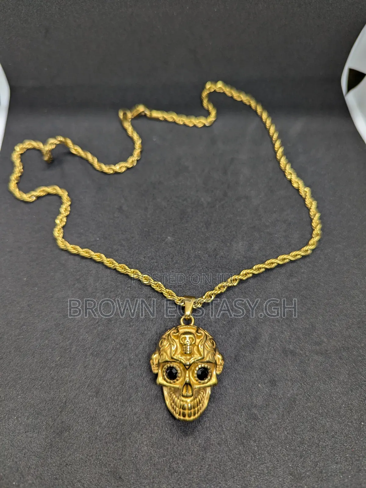 Gothic Black Eyed Skull Necklace