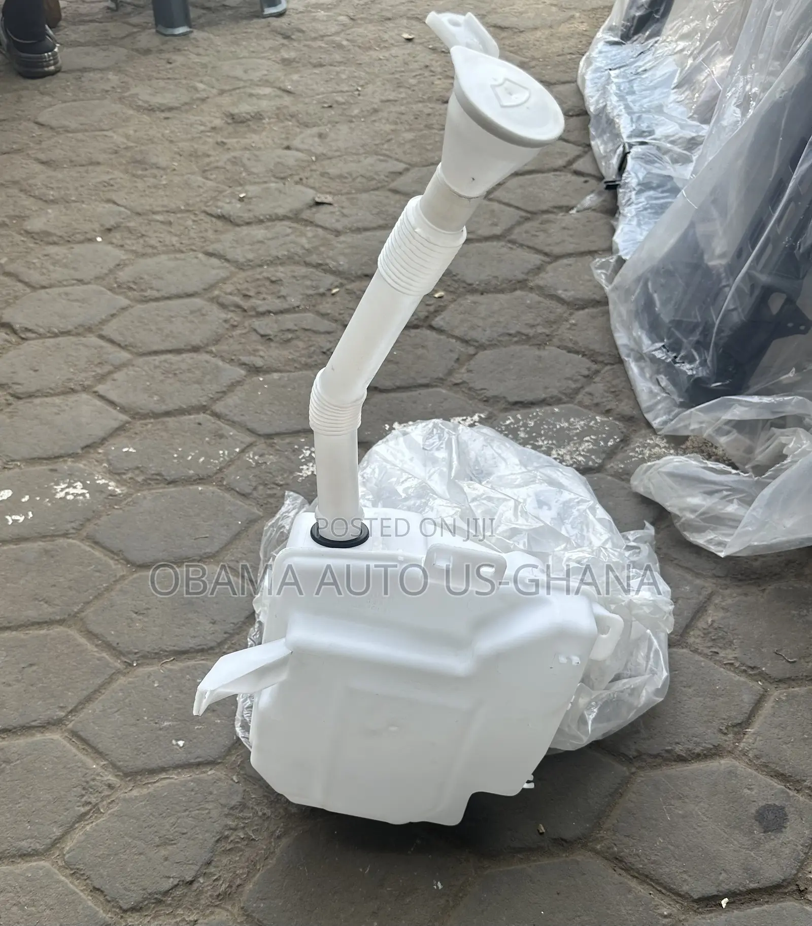 Outlander Wiper Wash Tank 2014 2015 2016 2017 2018 2019 2020 2021