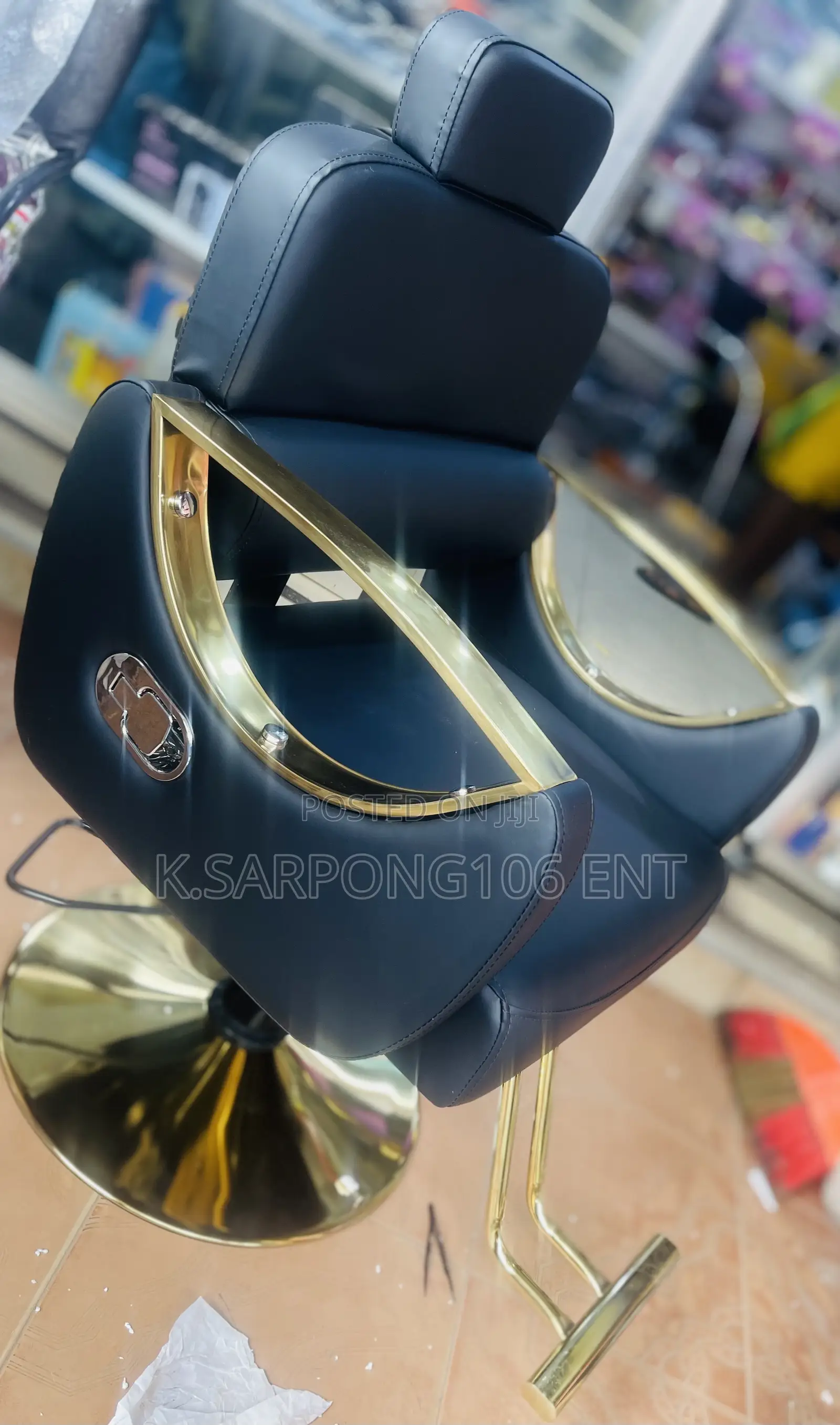 Salons and Barbers Chair