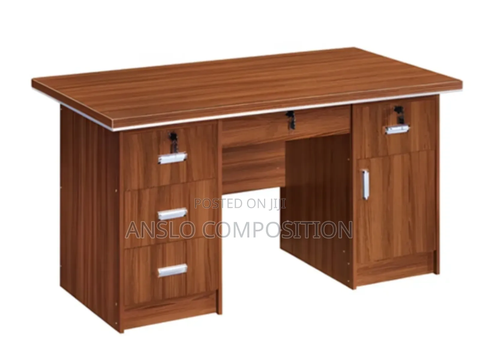 Markable Computer Table