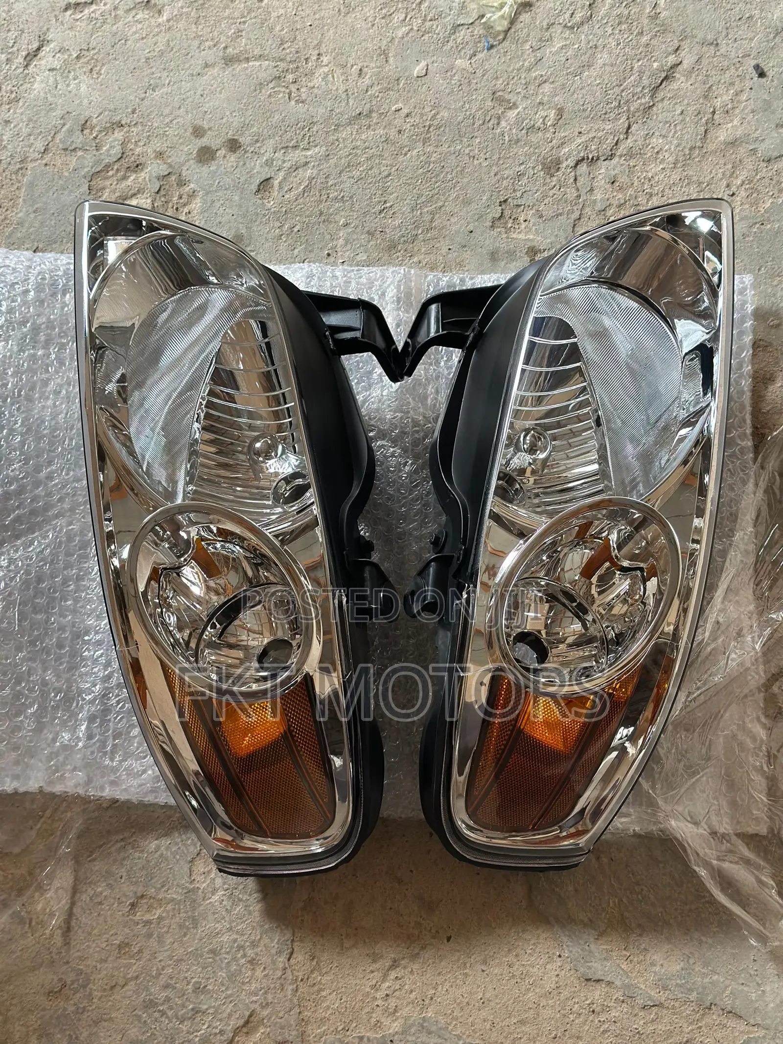 Nissan Sentra Headlight 2000,2001,2002,2003,2004,2005,2006,2007,2008,