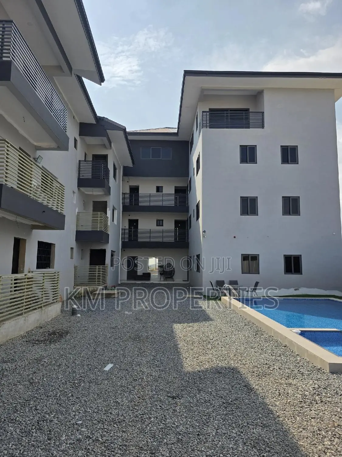 3bdrm Apartment in North Legon for rent