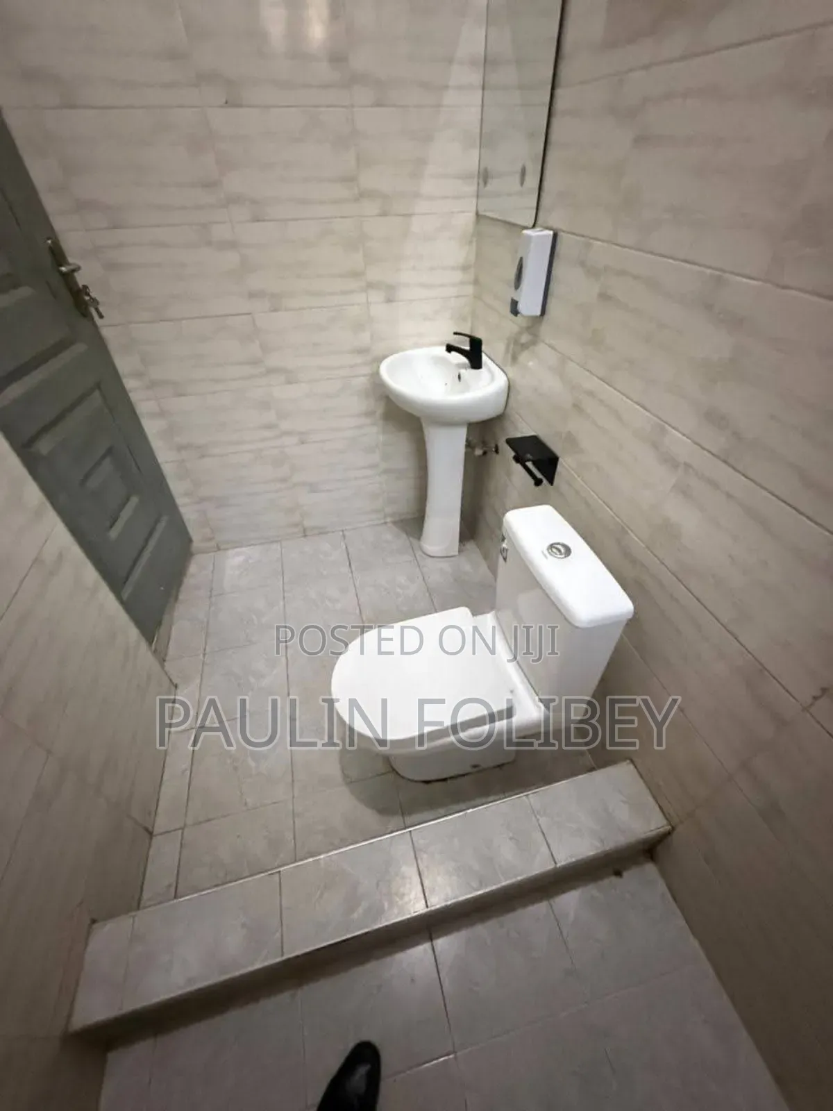 2bdrm Apartment in Dg Properties, Ablekuma for rent