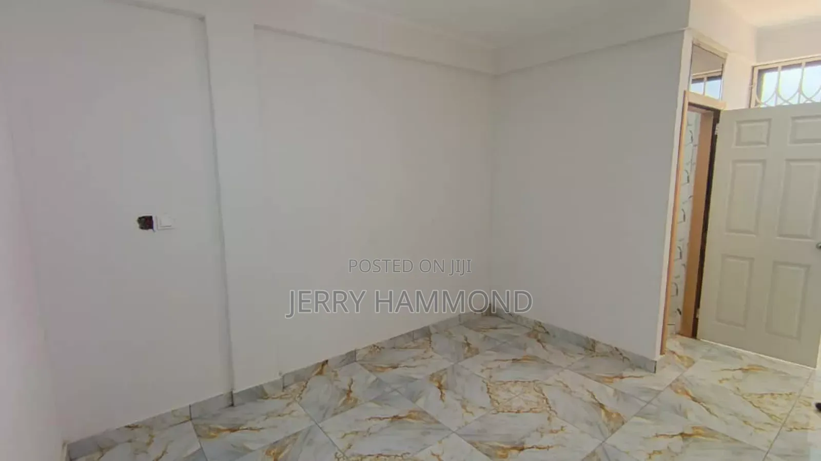 2bdrm Apartment in Bushroad Around , New Town for rent