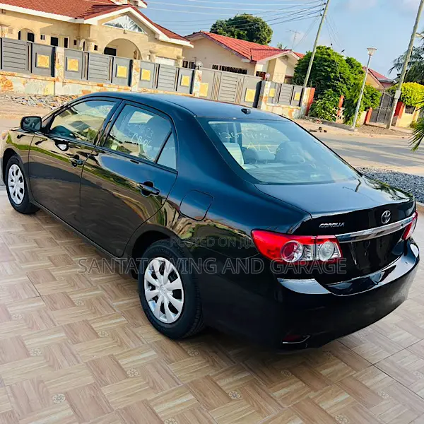 Toyota Corolla 2013 Black