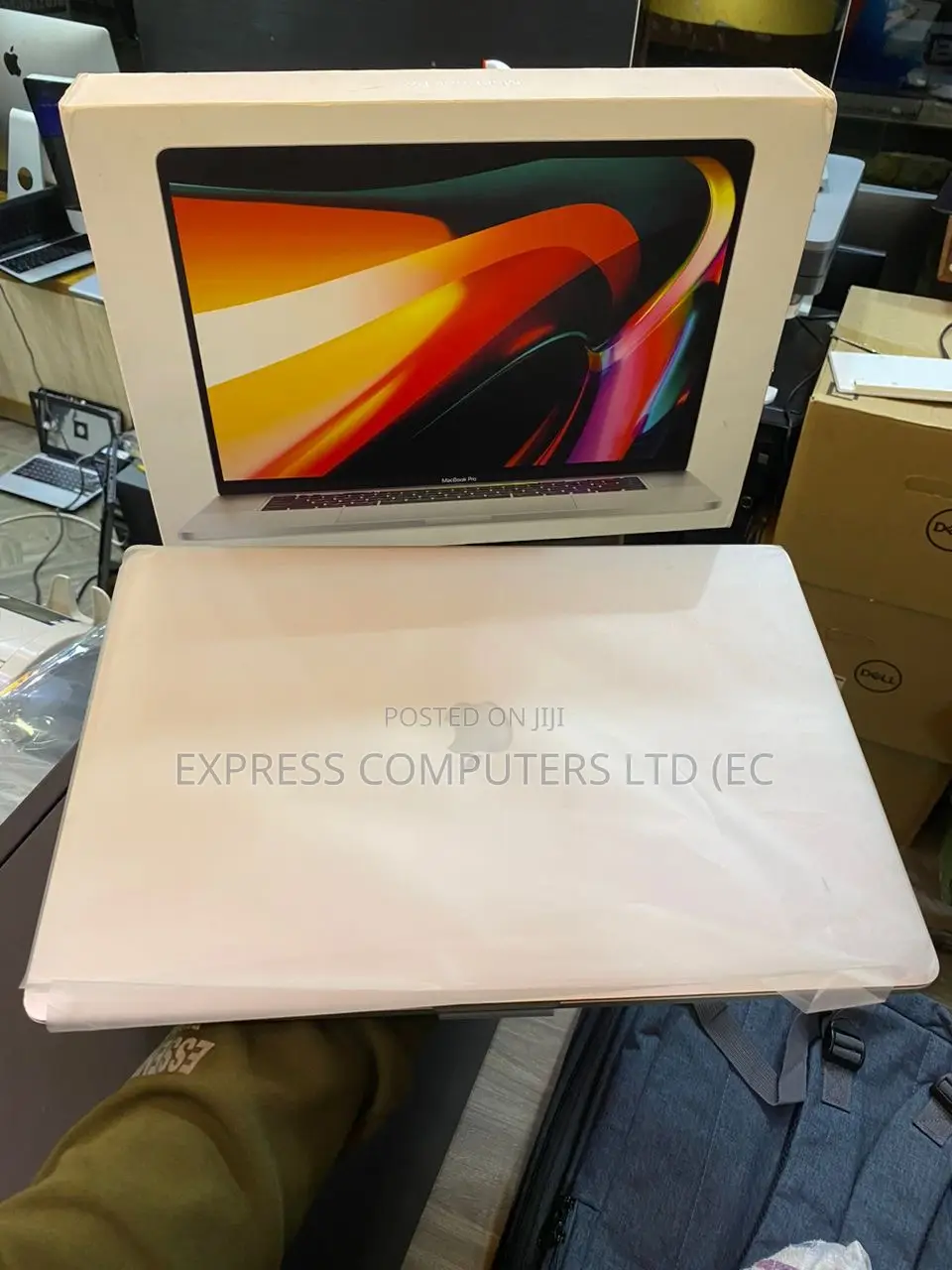Laptop Apple MacBook Pro 2019 16GB Intel Core I7 SSHD (Hybrid) 512GB