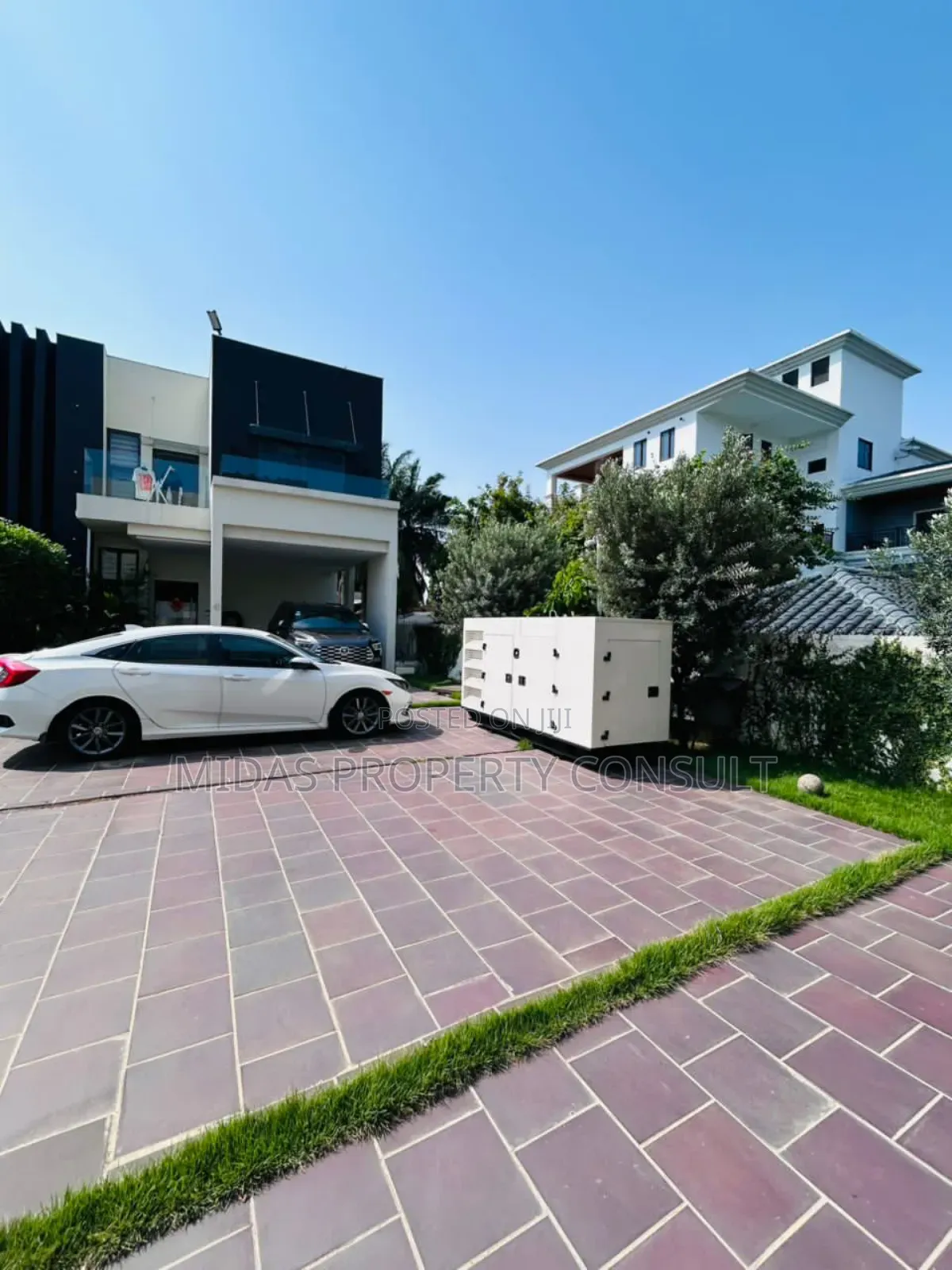 Furnished 4bdrm Townhouse / Terrace in Airport for rent