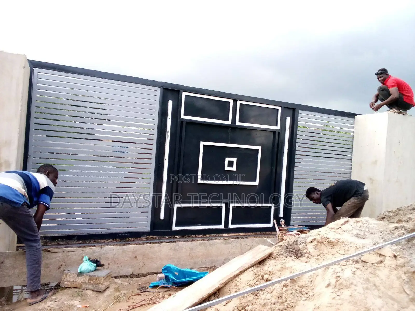 Modern Steel Gates Built to Last