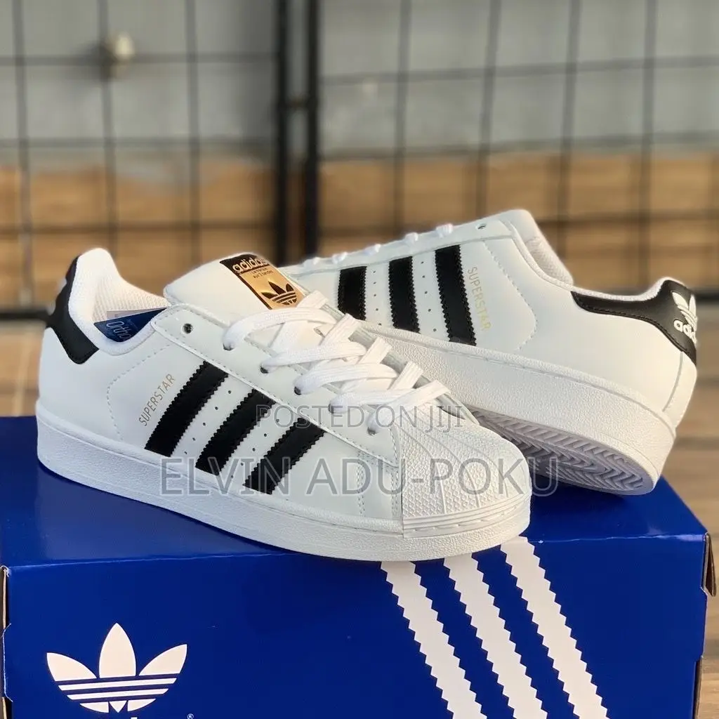 Adidas Superstar Low  “ Black Stripes “ Sneaker