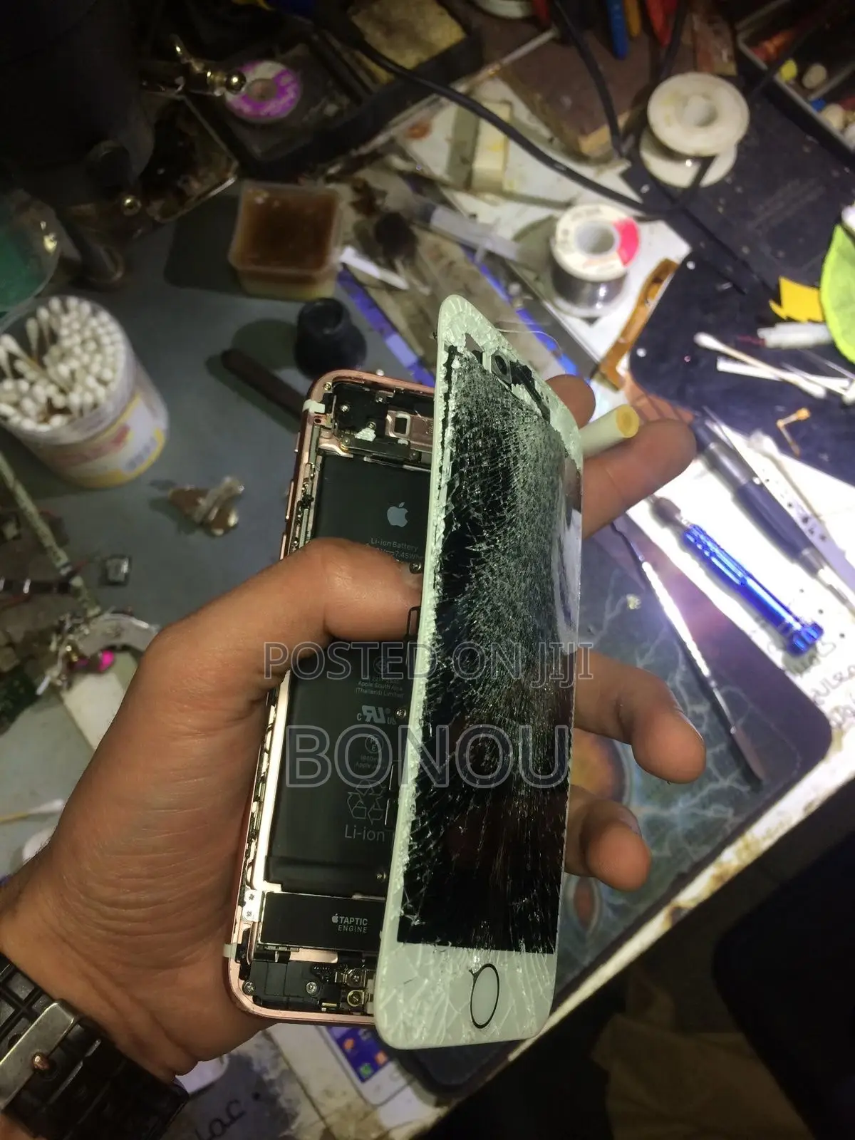 Phones Screen Replacement in 5 to 10 Minutes