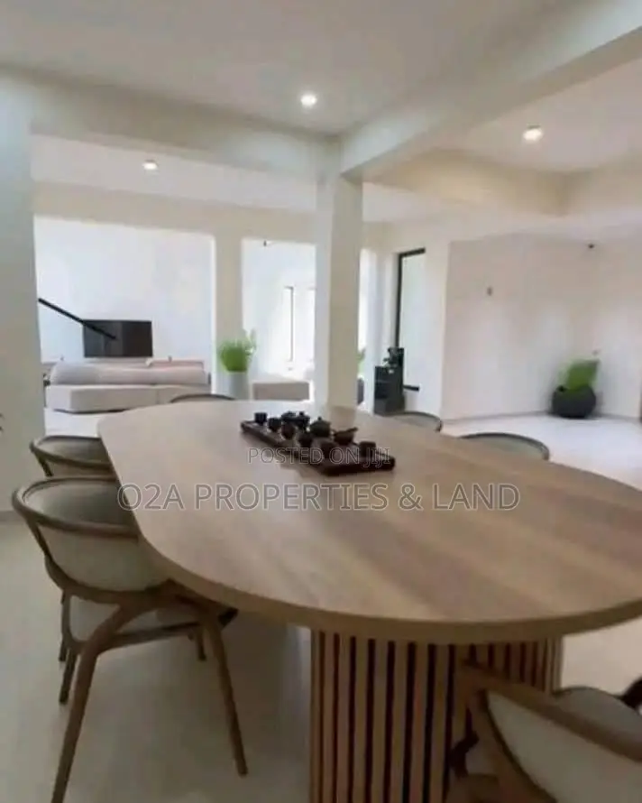 Furnished 7bdrm House in East Legon, A&C Mall Area for sale