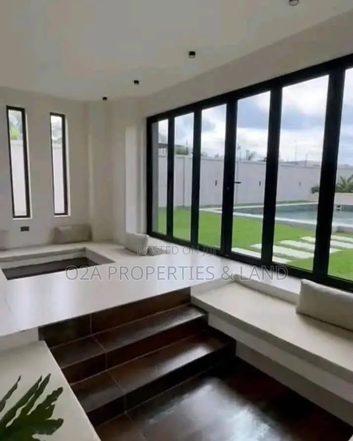 Furnished 7bdrm House in East Legon, A&C Mall Area for sale