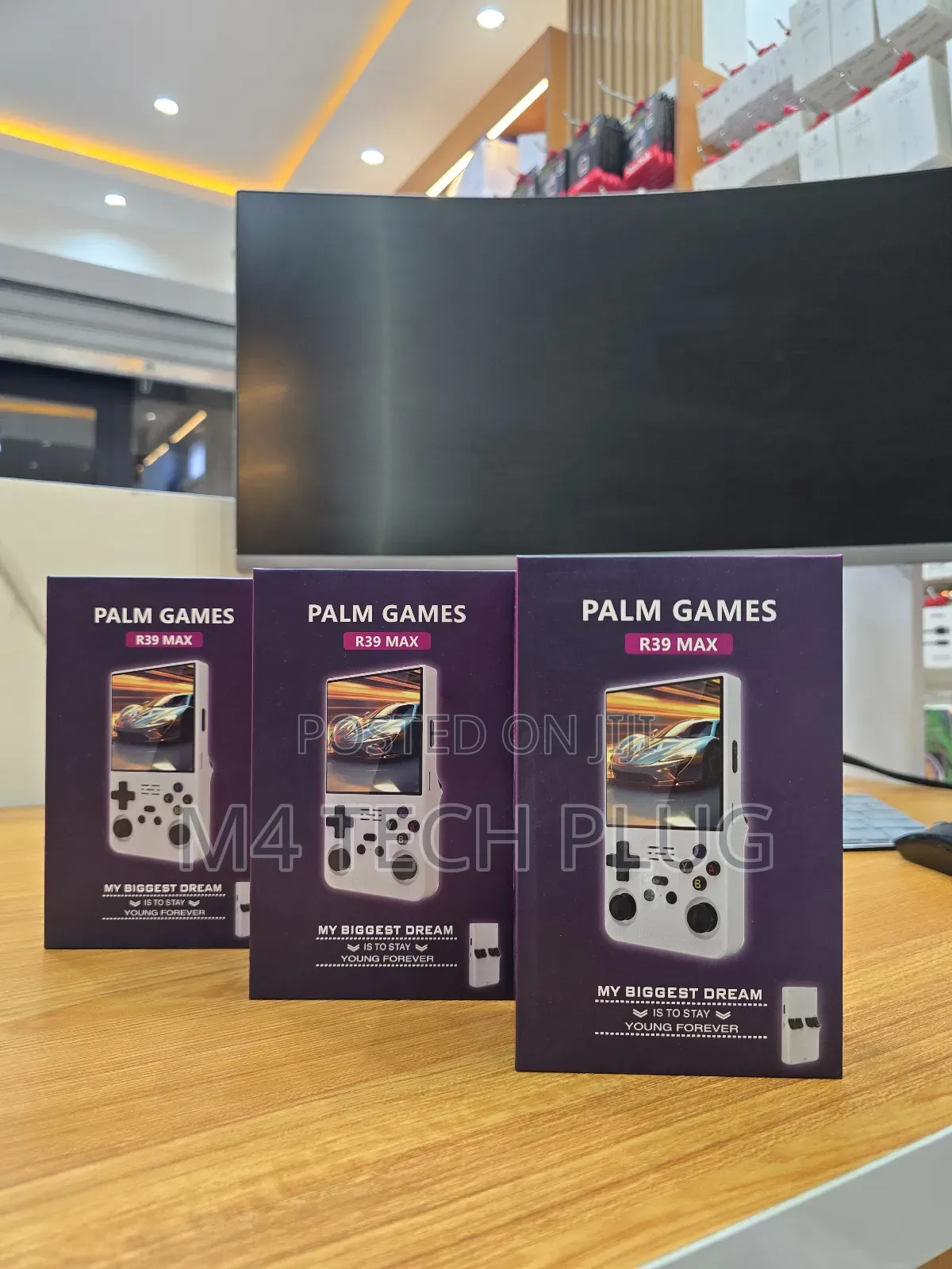 R39 Max Handheld Console