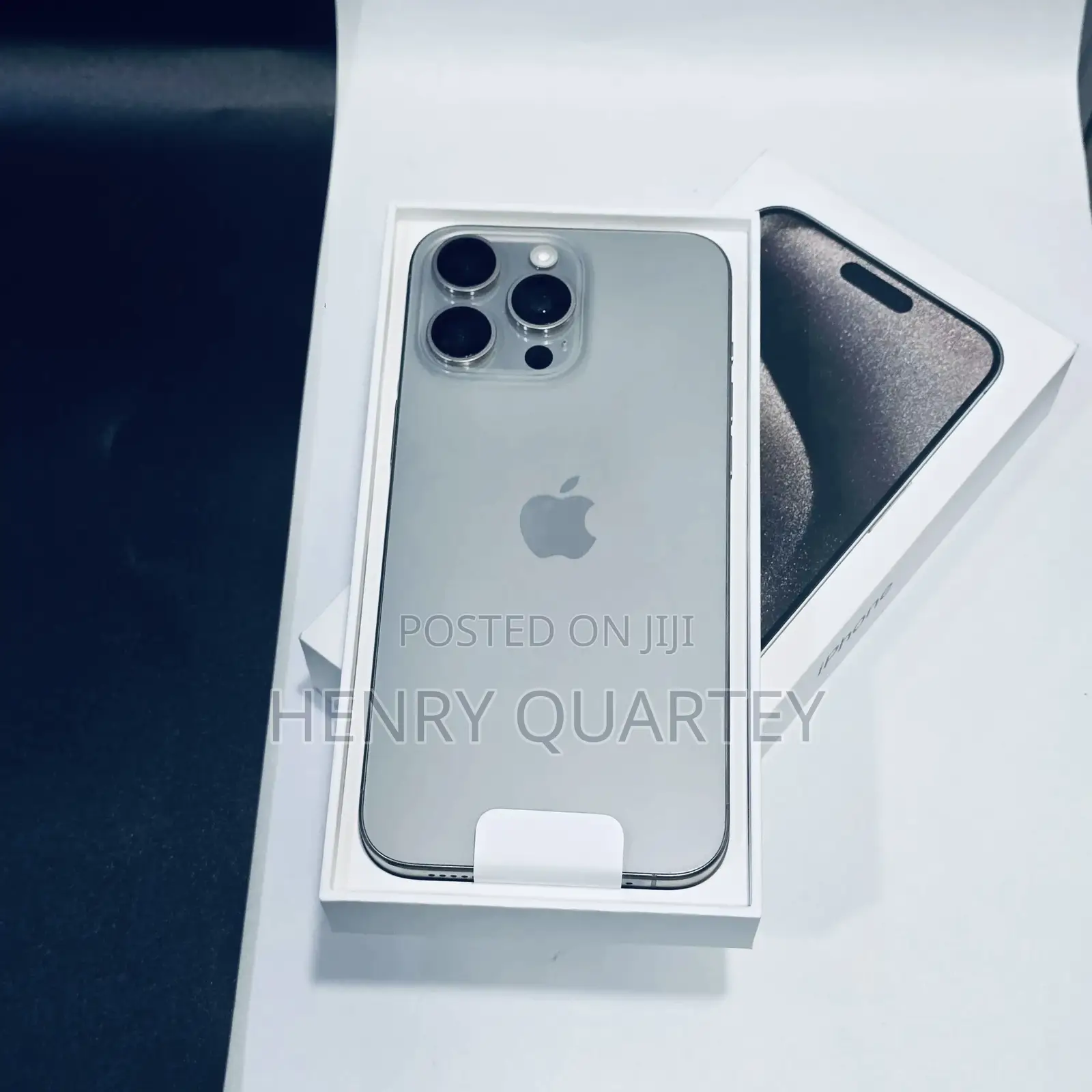 Apple iPhone 15 Pro Max 256 GB Silver