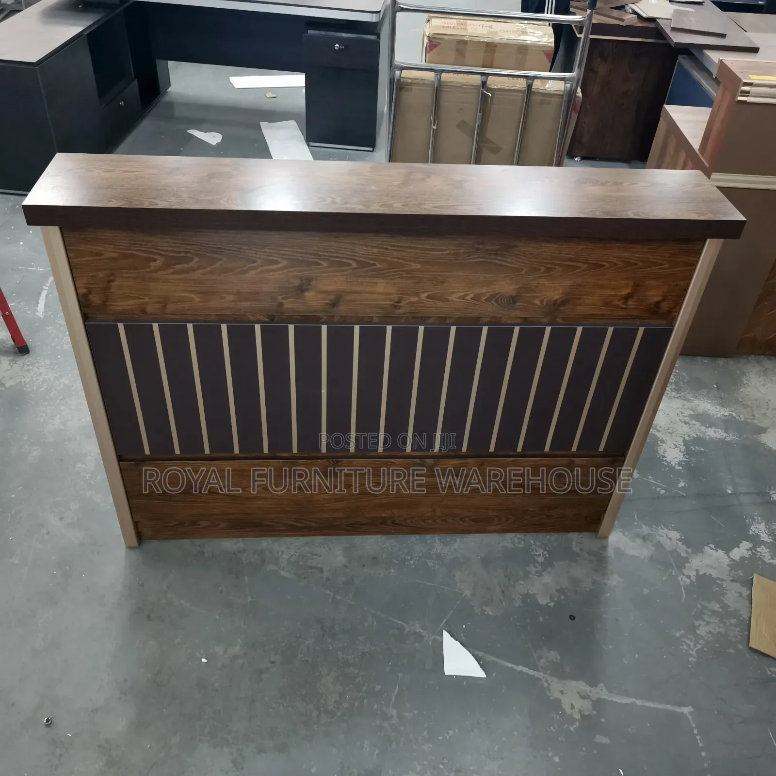 4 Feet Length Receptionist Front Desk