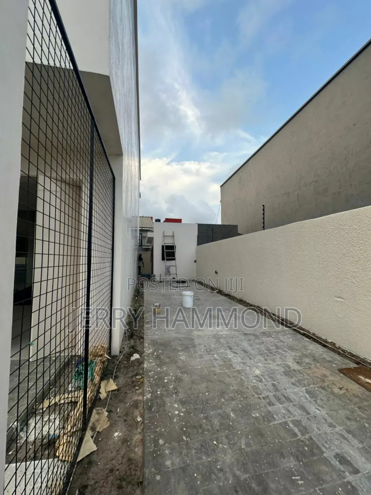 4bdrm House in East Airport, Tseaddo for sale