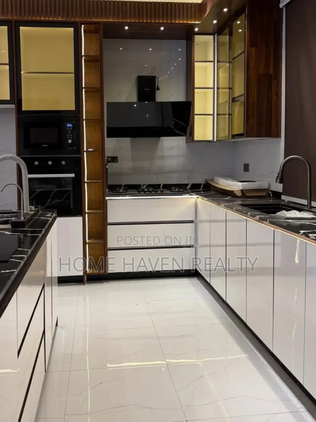 4bdrm House in East Legon for sale