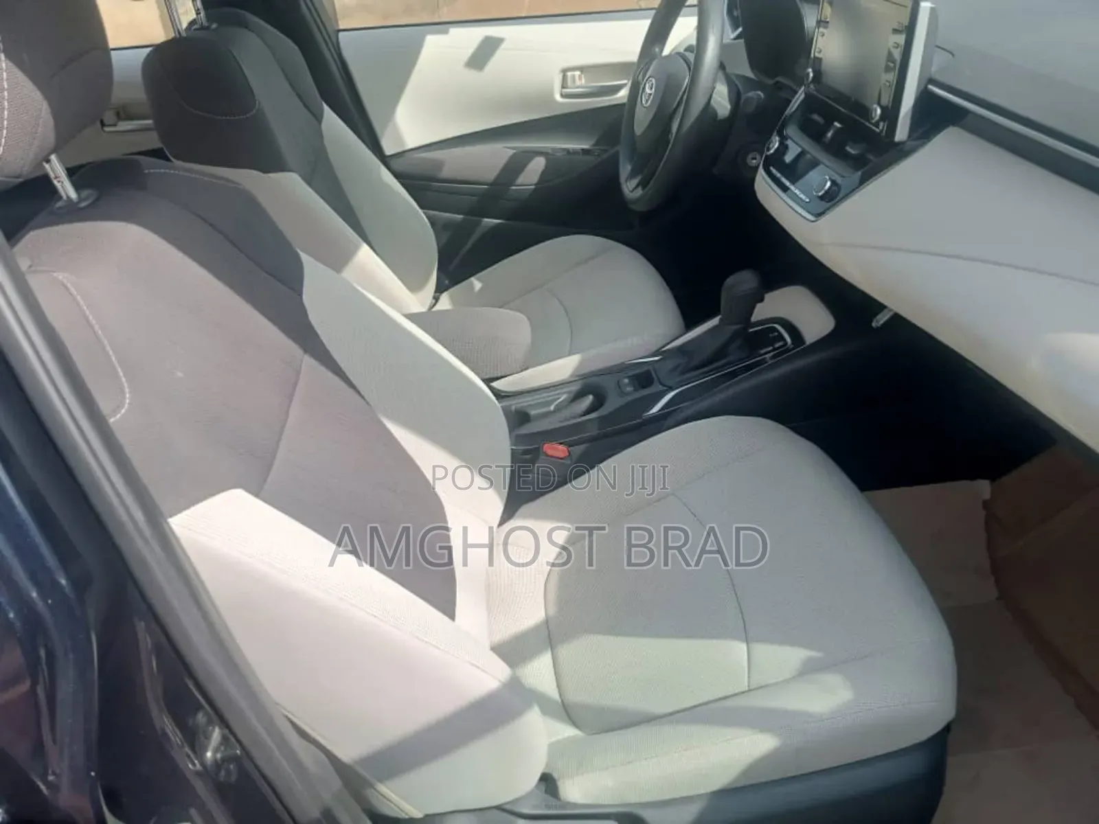 Toyota Corolla LE 2020 Blue