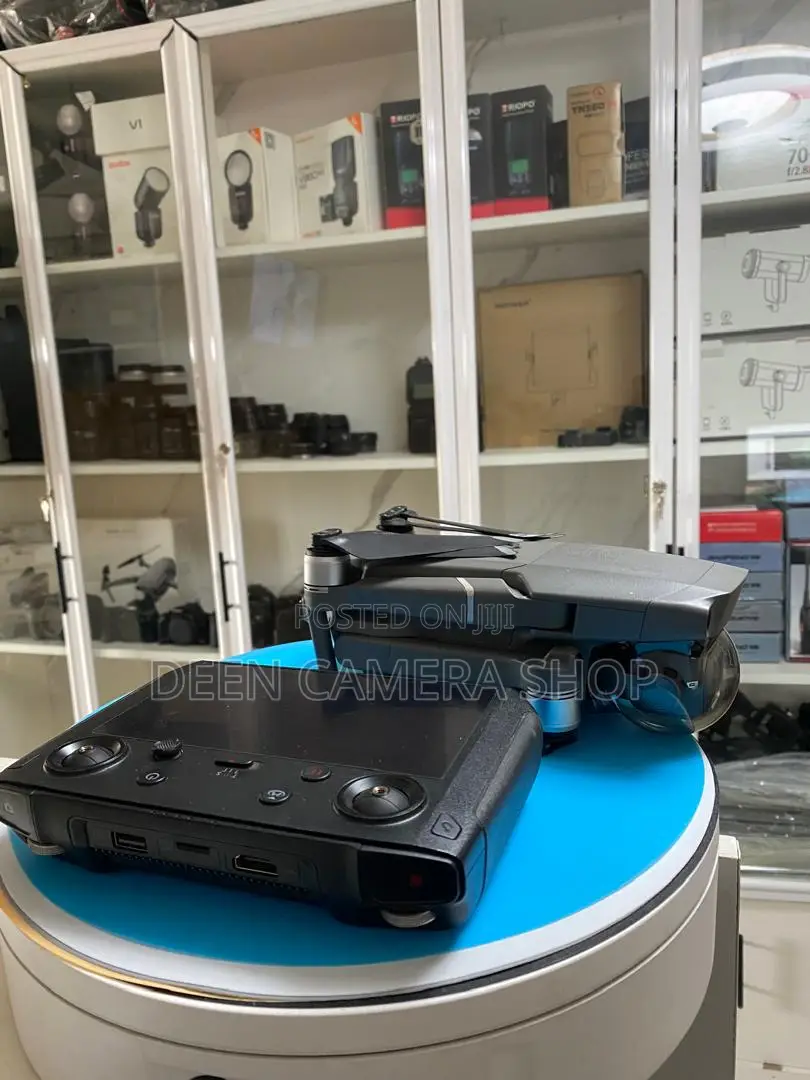 Dji Mavic 2 Pro Drone + Smart Controller