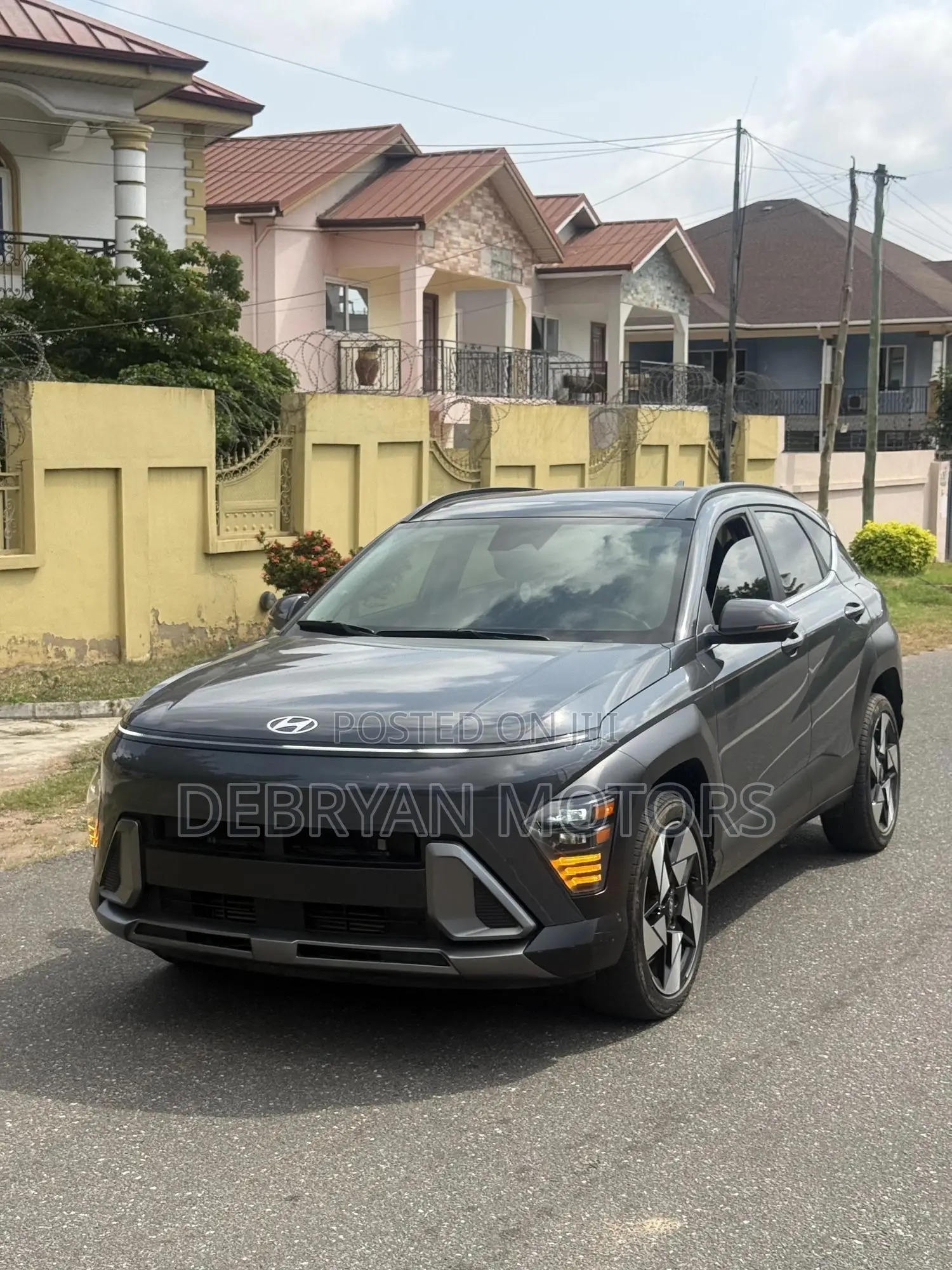 Hyundai Kona Limited 2024 Gray