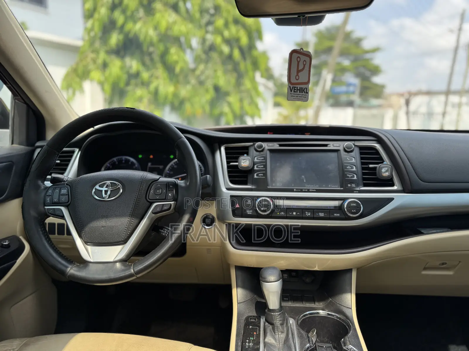Toyota Highlander XLE 4x4 V6 (3.5L 6cyl 8A) 2018 Burgundy