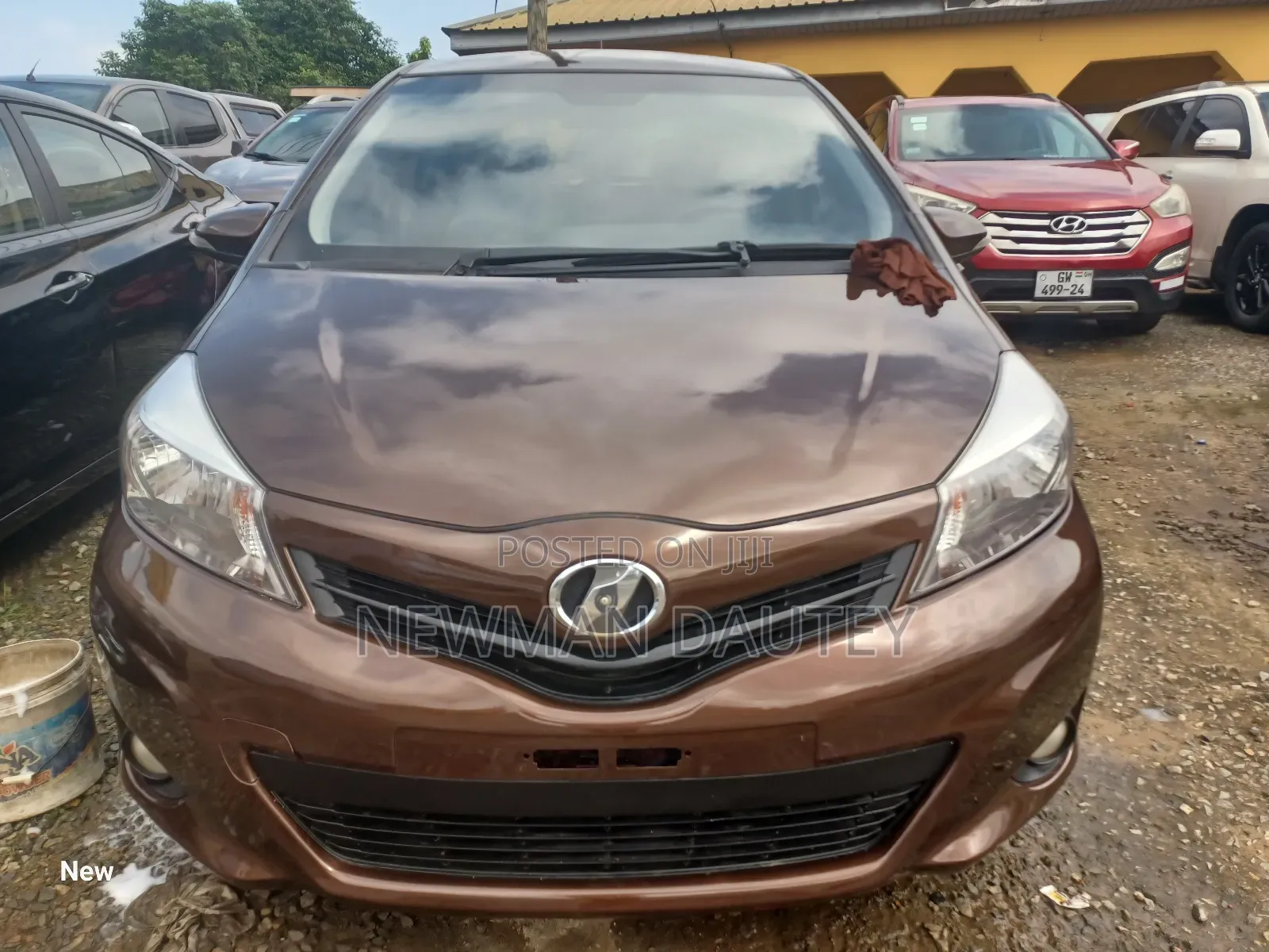 Toyota Vitz 2012 Brown