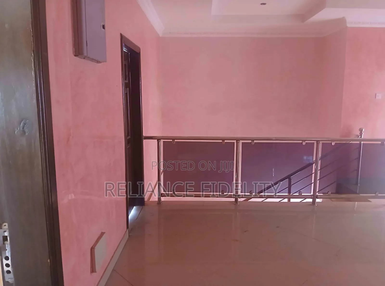 6bdrm House in Adjiriganor for sale