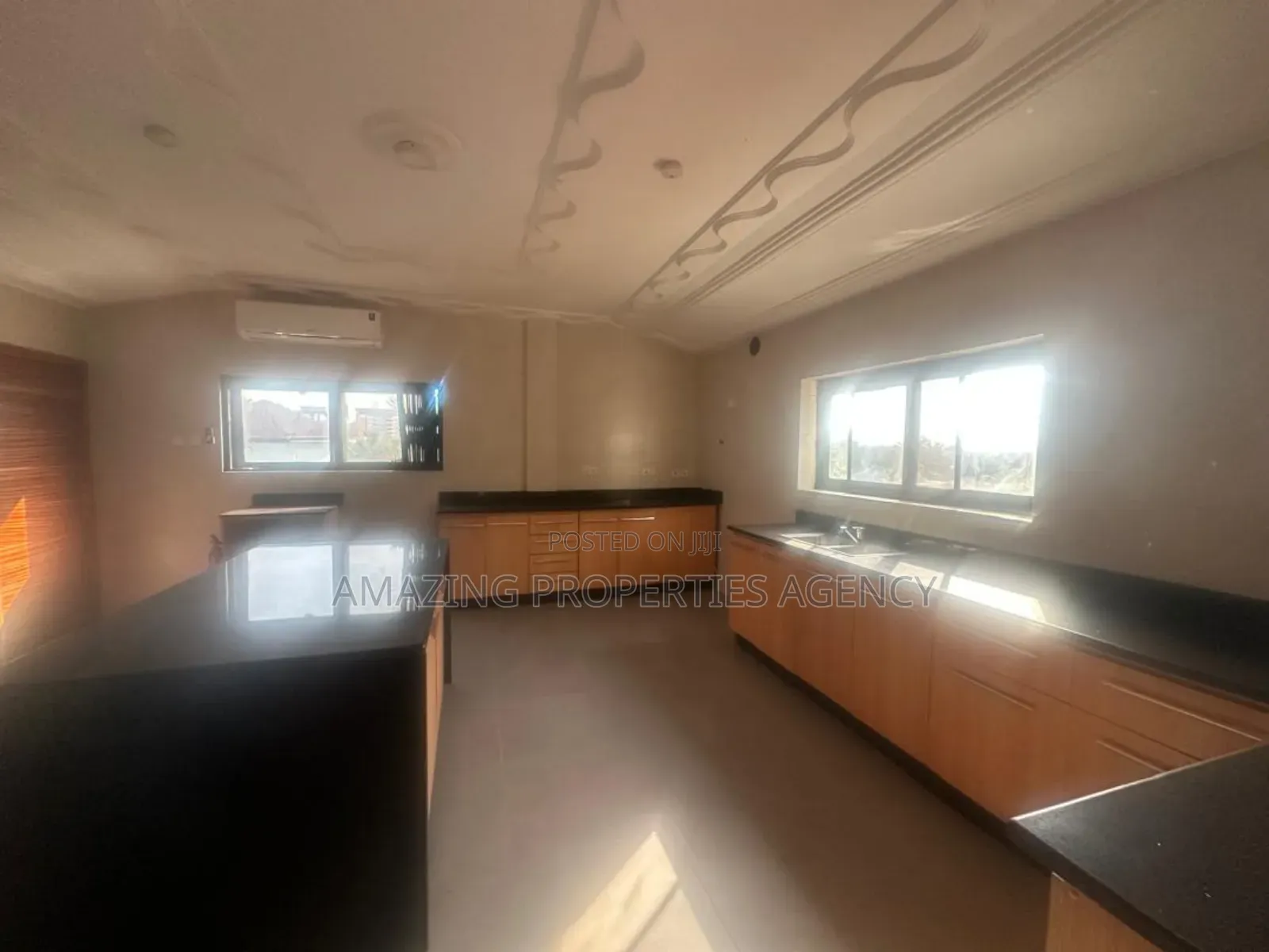 6bdrm House in 6 Bedroom House  2 for rent